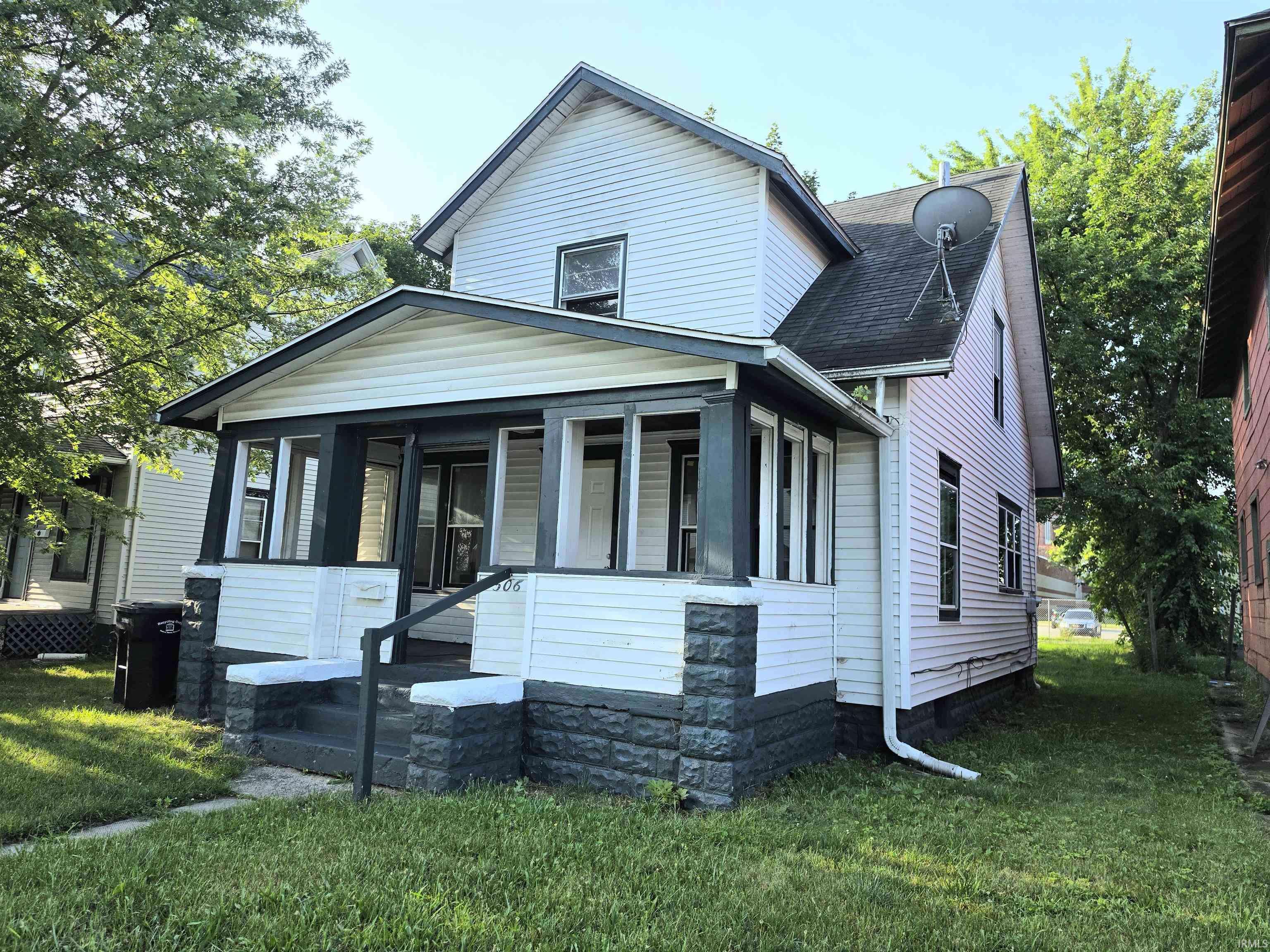 506 E Dayton ST, South Bend, IN 46613-2618
