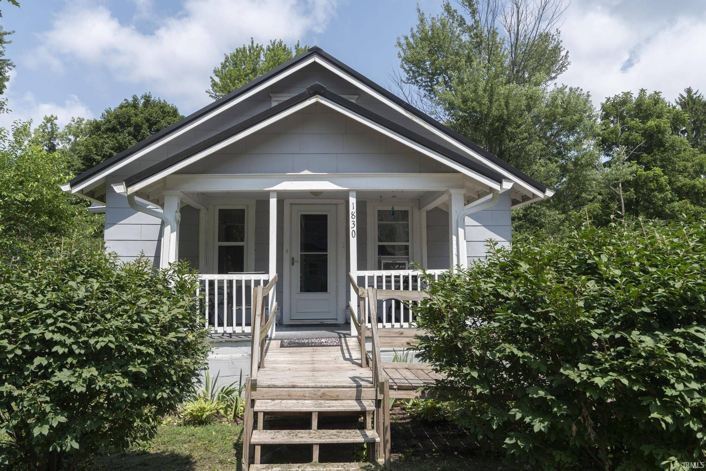 1830 Huron ST, Elkhart, IN 46516