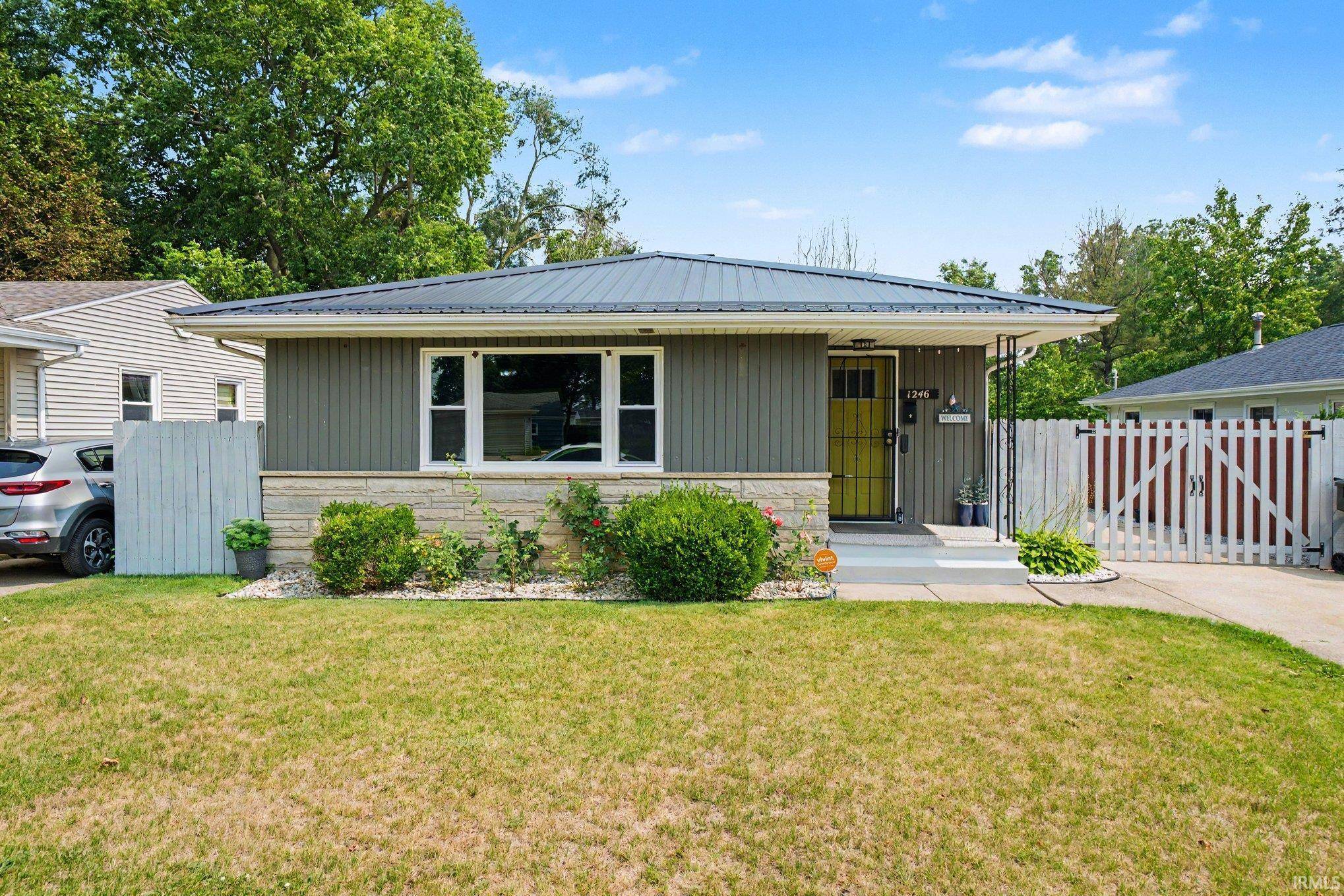1246 Woodlawn BLVD, South Bend, IN 46616