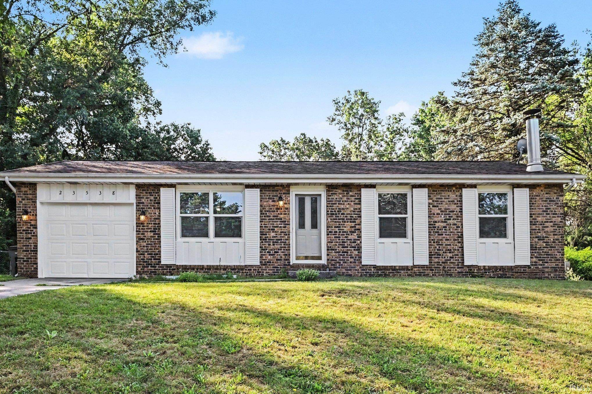 23538 Rye CT, Elkhart, IN 46514
