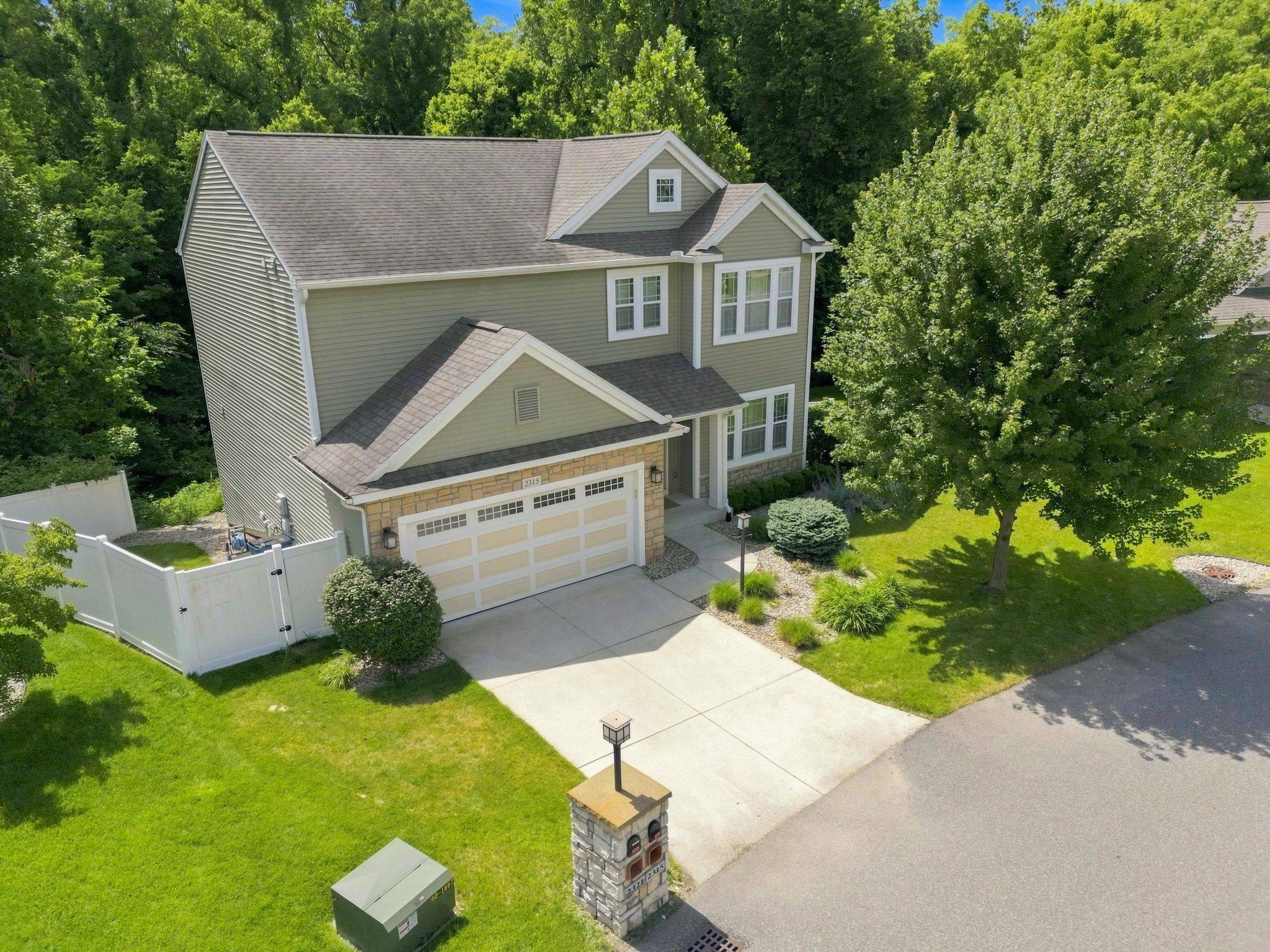 2315 Treys TRL, Mishawaka, IN 46545-7134
