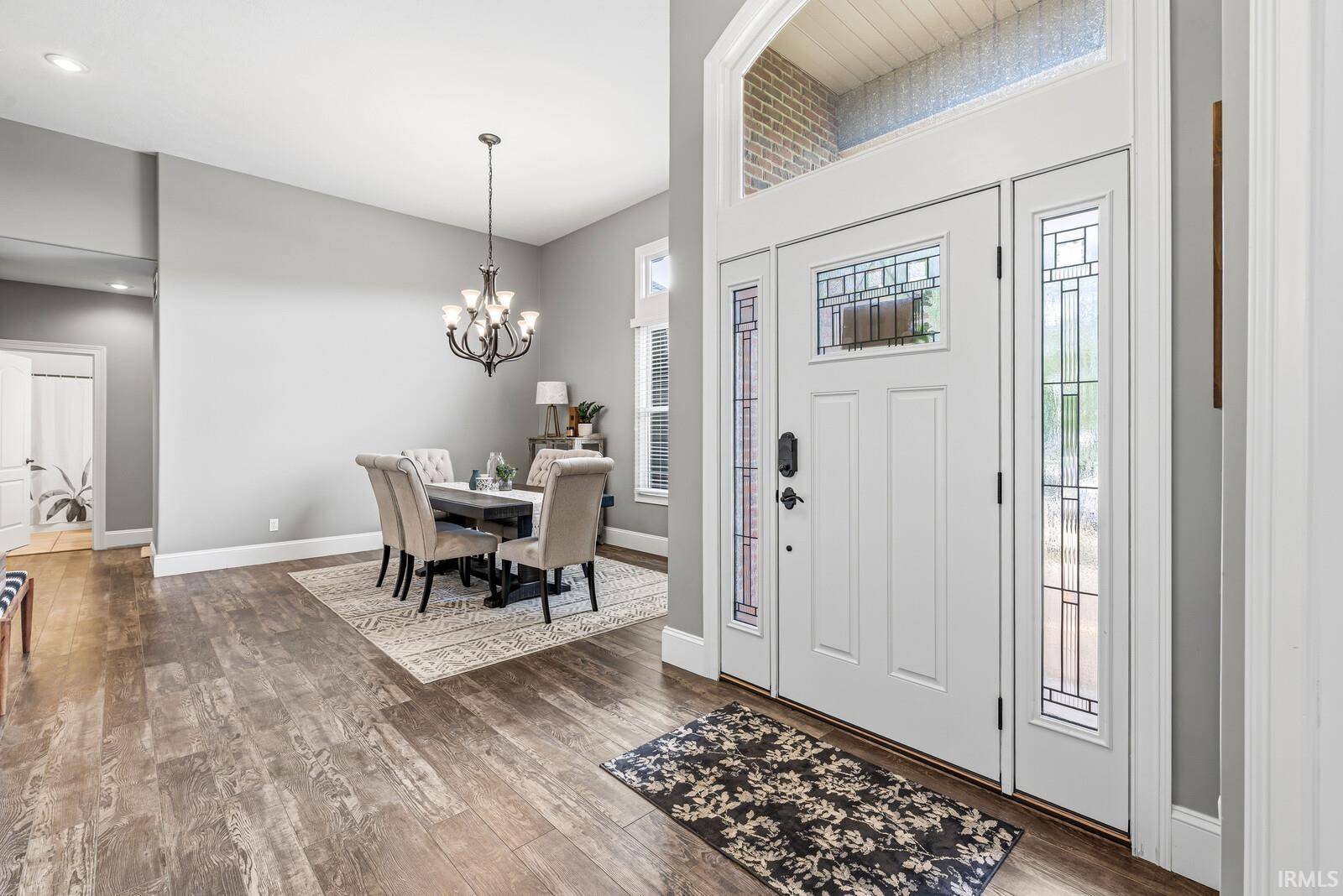 51678 Meadow Pointe DR, Granger, IN 46530