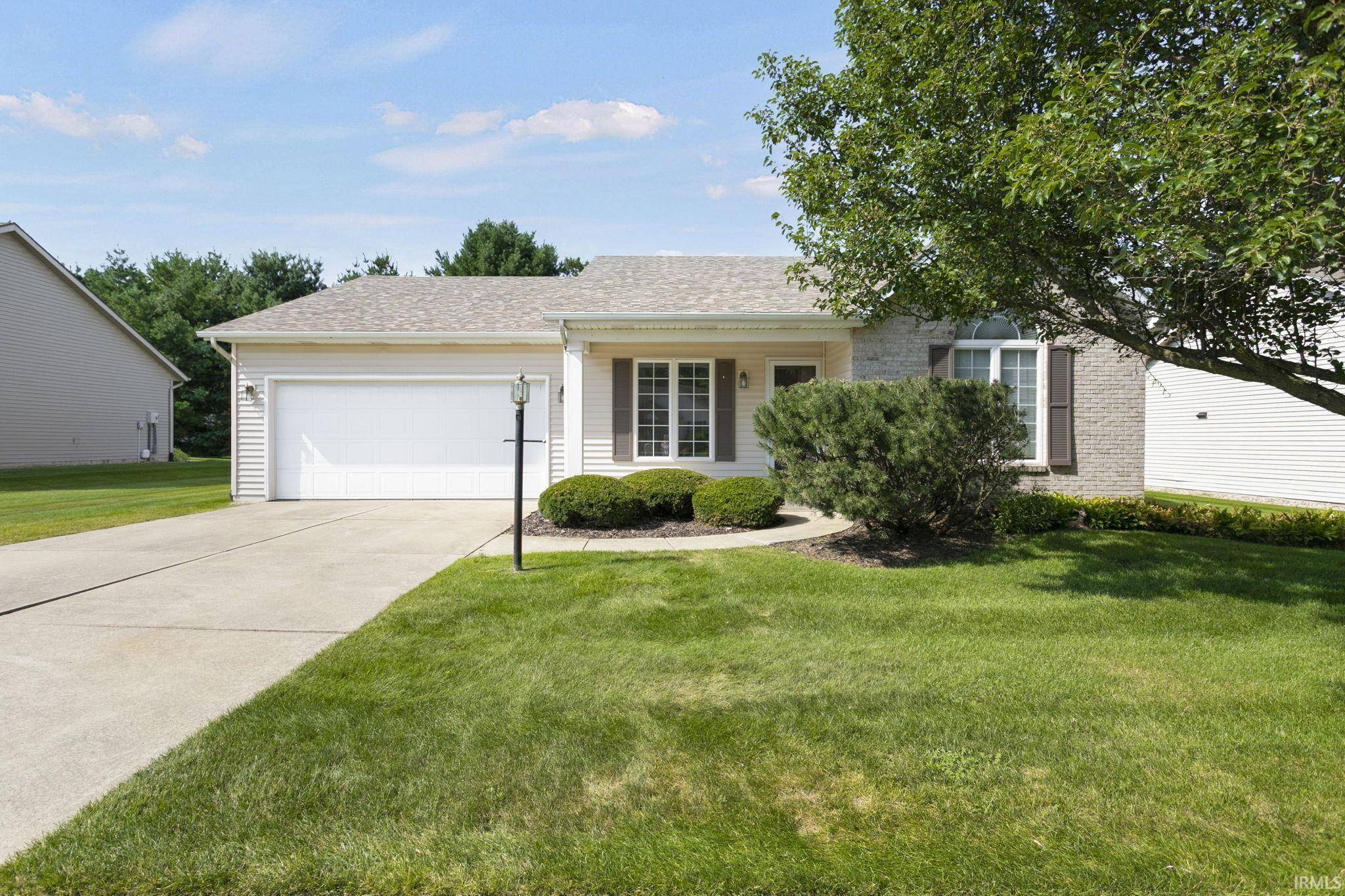 4117 Cherry Pointe DR, South Bend, IN 46628-6161