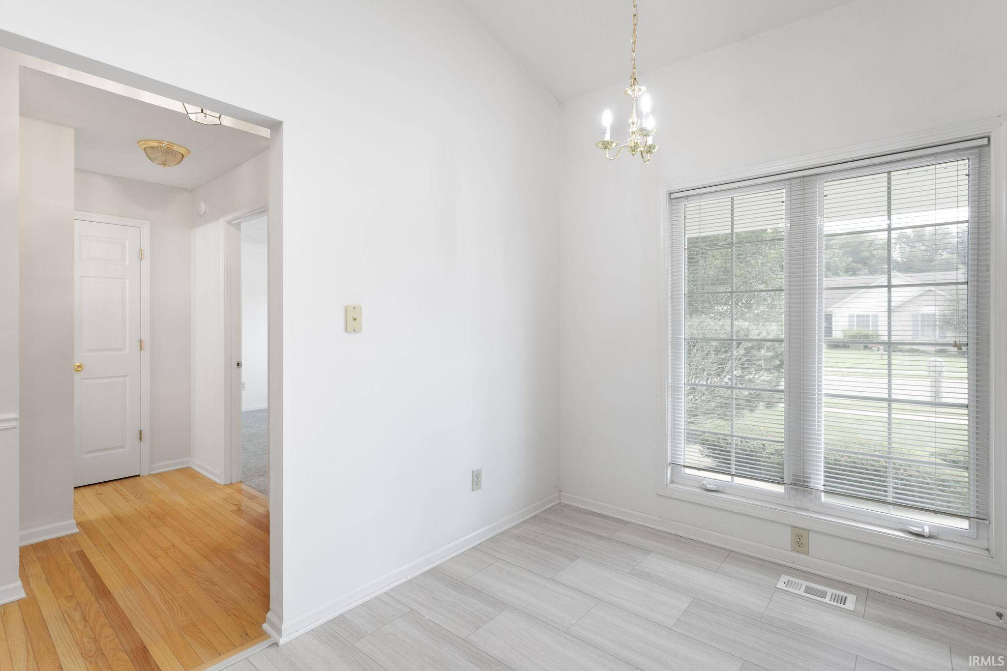 4117 Cherry Pointe DR, South Bend, IN 46628-6161