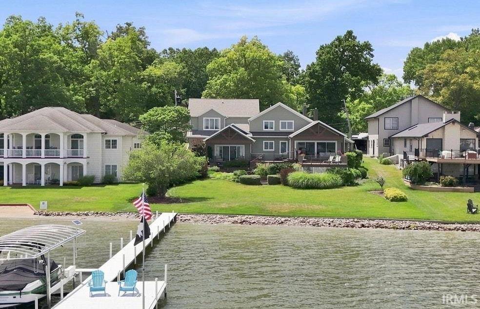 1322 Country Club TER, Warsaw, IN 46580