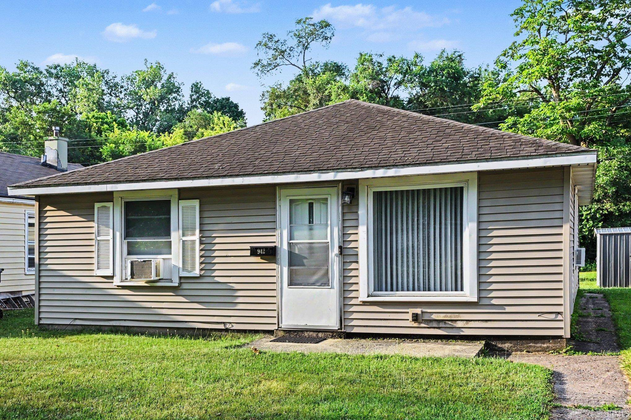 942 Beale ST, South Bend, IN 46616