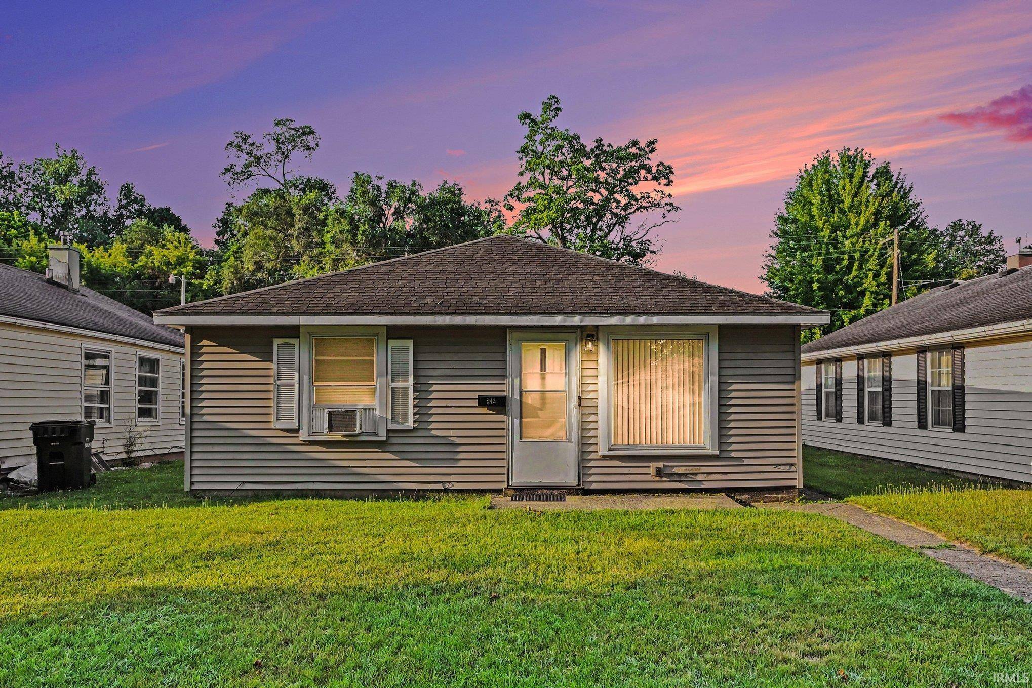 942 Beale ST, South Bend, IN 46616