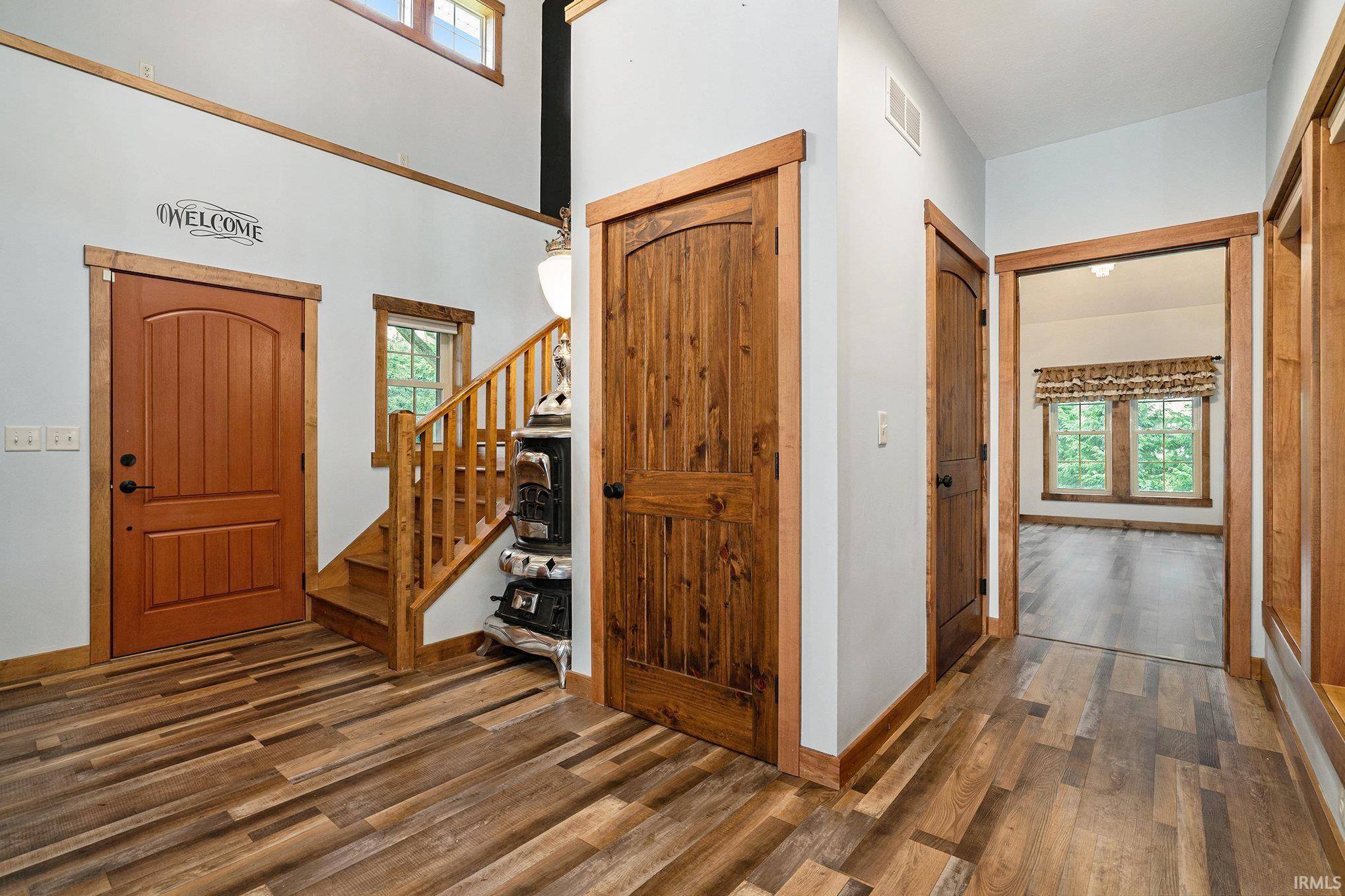 51044 Spotted Eagle DR, Elkhart, IN 46514