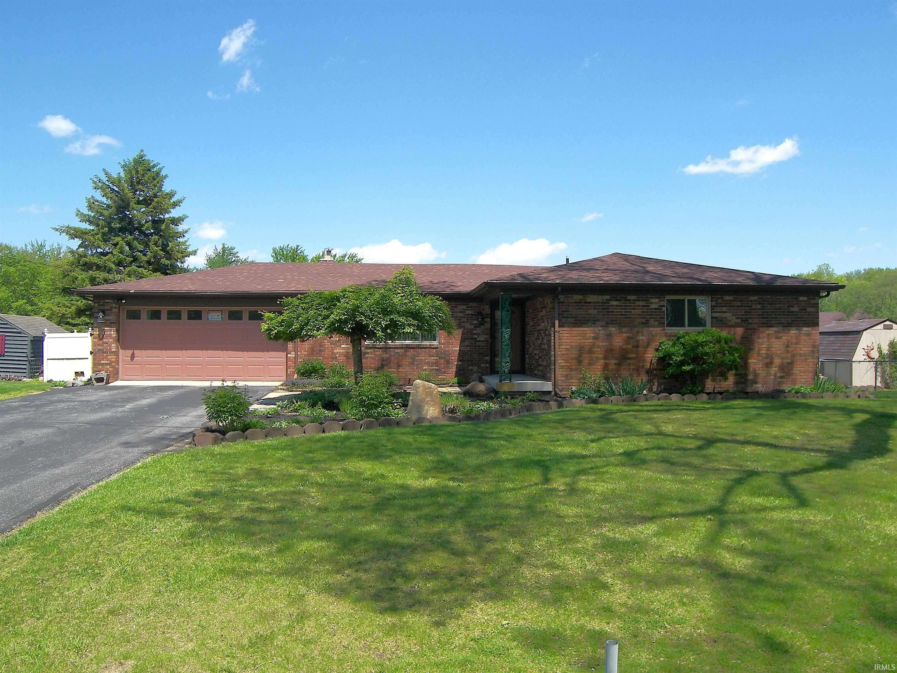 703 Ross AVE, Warsaw, IN 46580