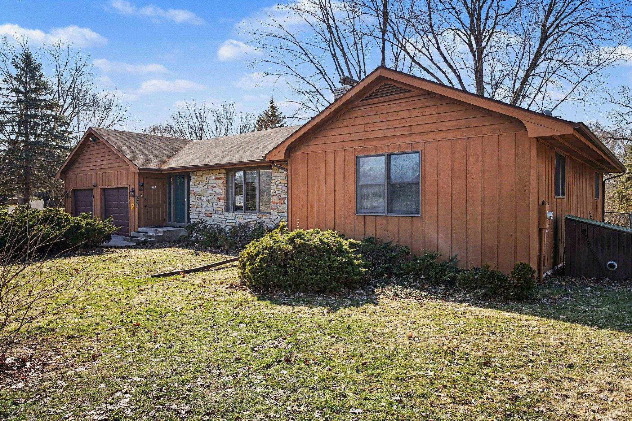 50947 County Road 7 ***, Elkhart, IN 46514