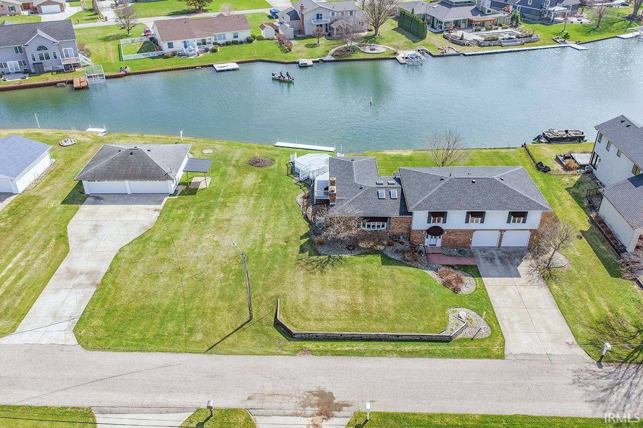 51198 Aqua DR, Elkhart, IN 46514