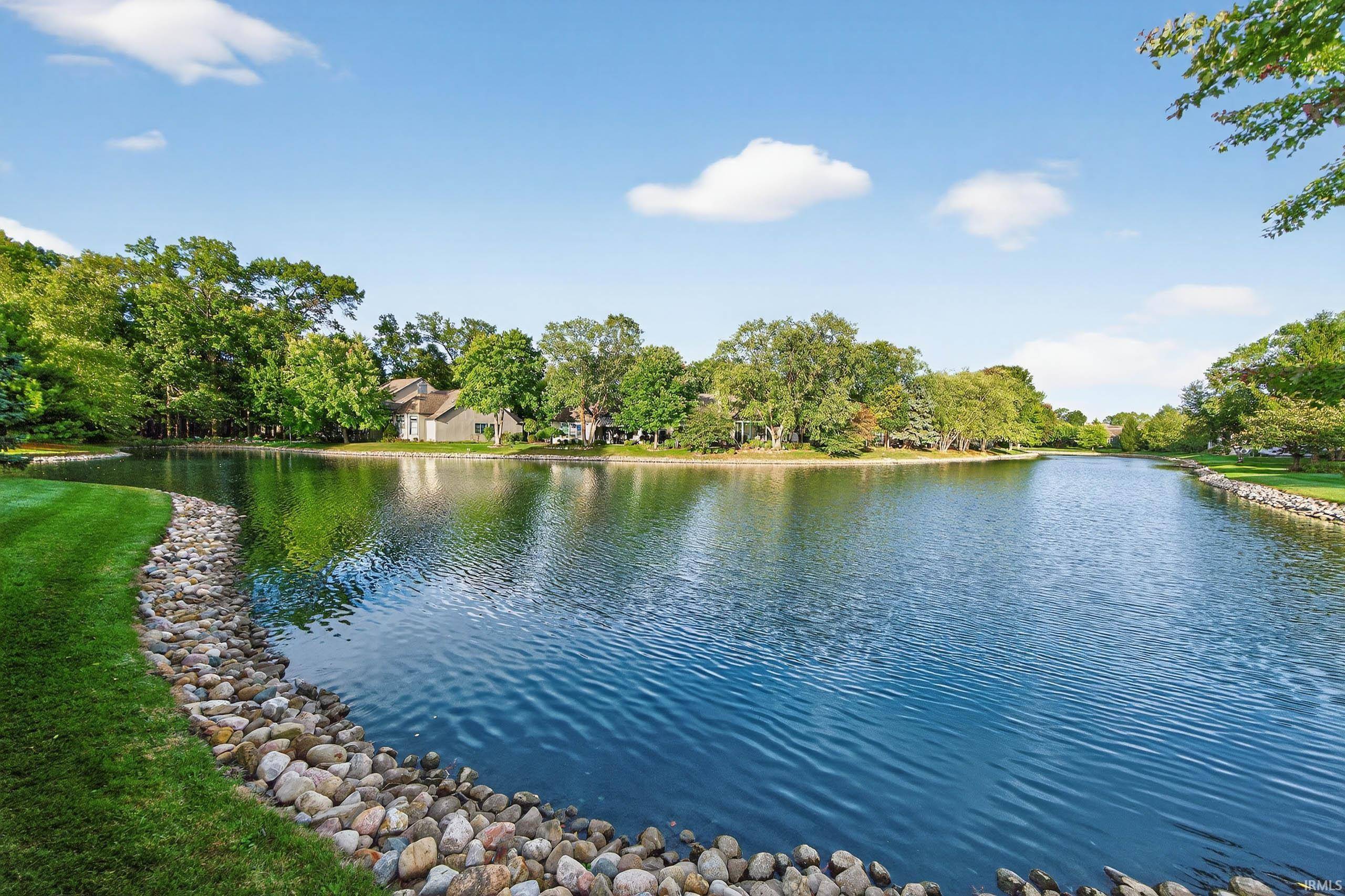 1432 S Lake George DR, Mishawaka, IN 46545