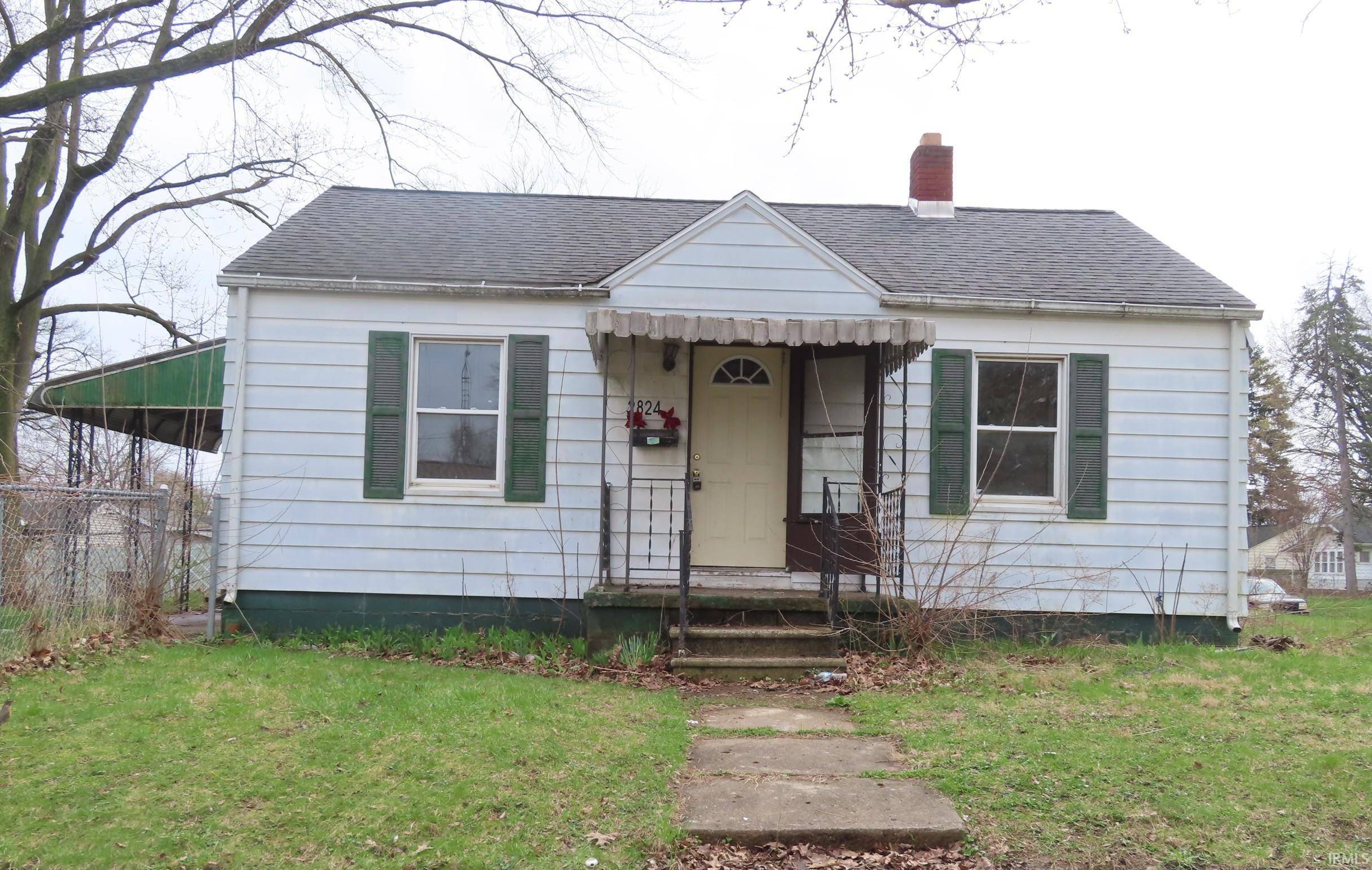 2824 Calhoun ST, South Bend, IN 46628