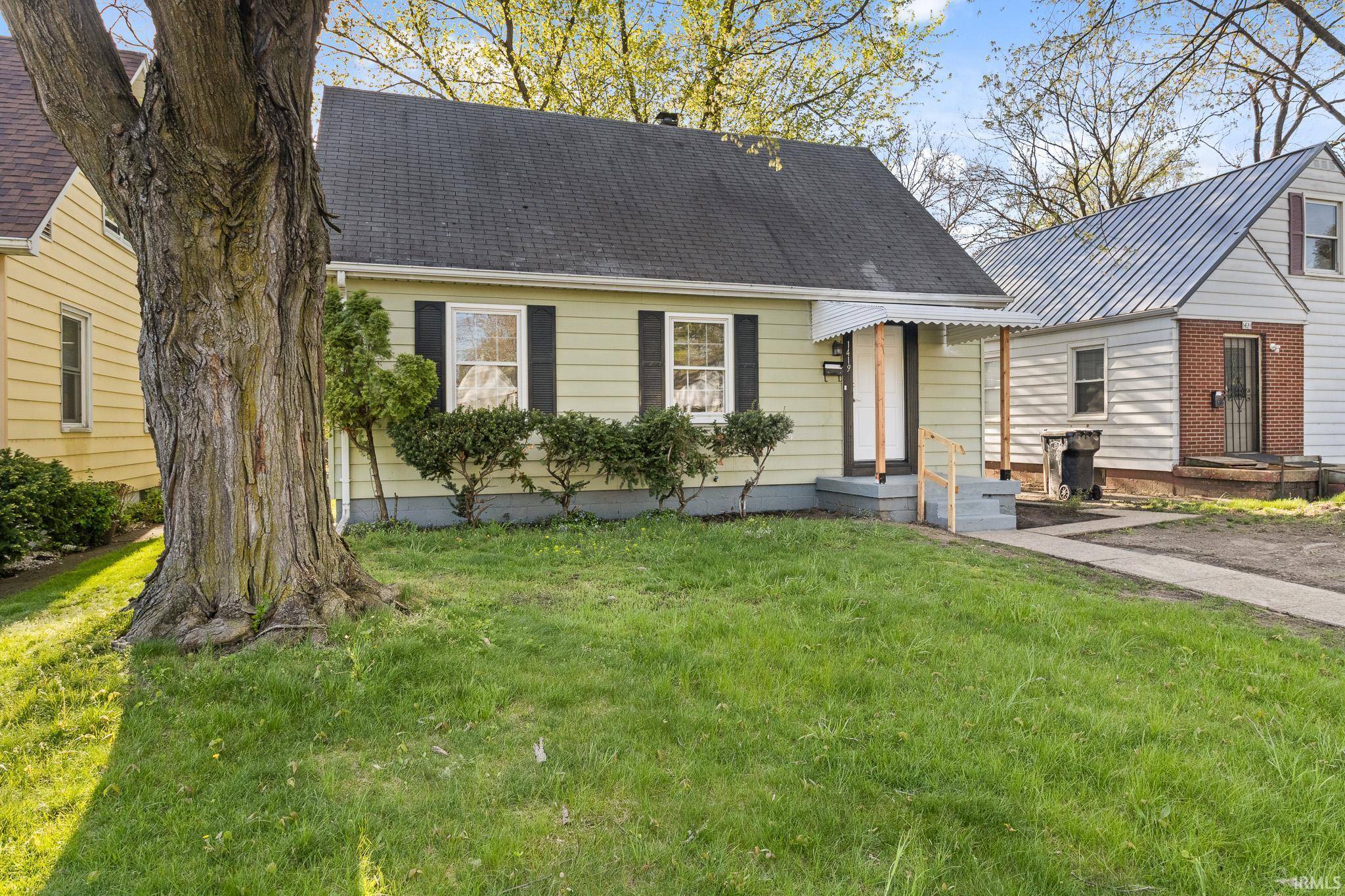 1419 Johnson ST, South Bend, IN 46628