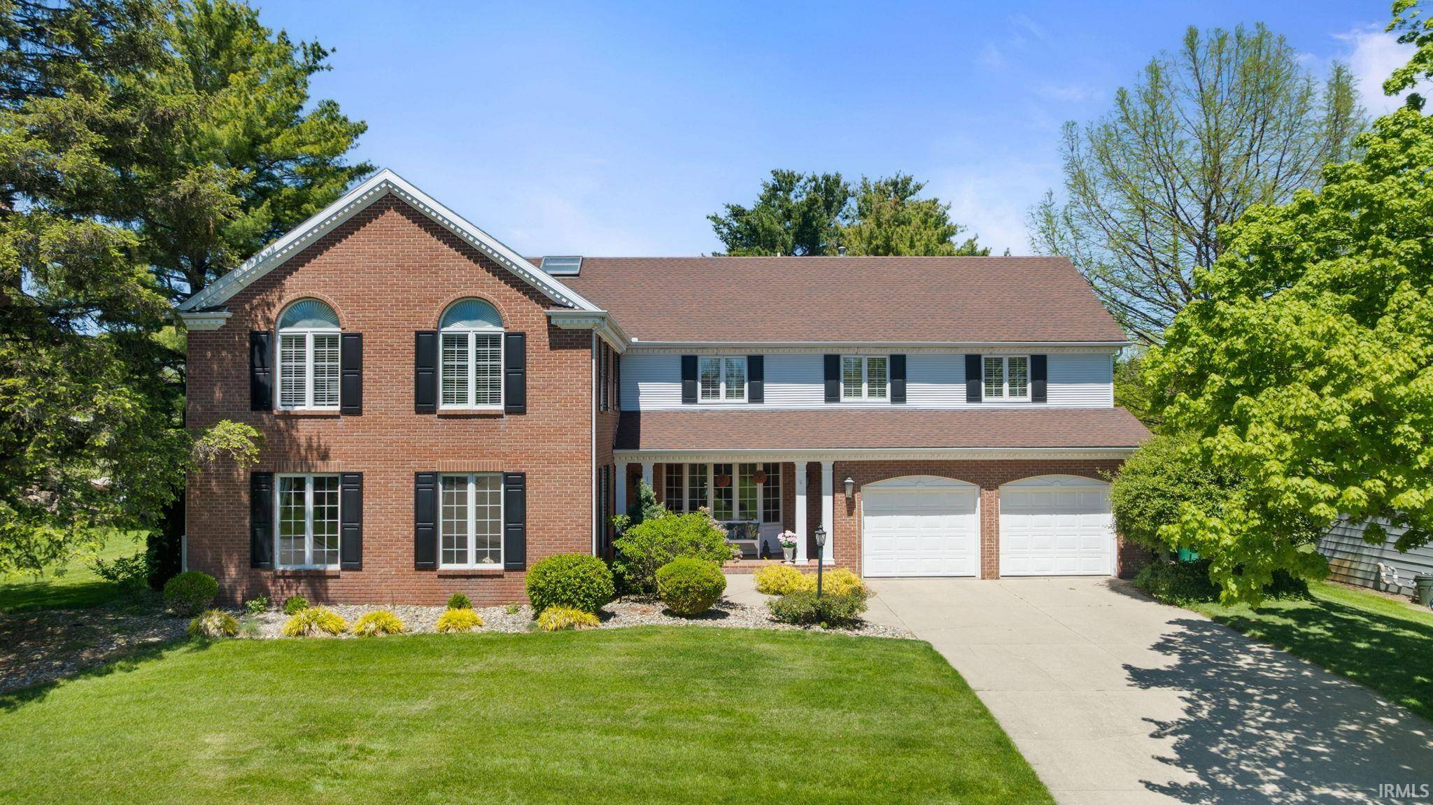 15609 Fieldcrest CT, Granger, IN 46530-9079