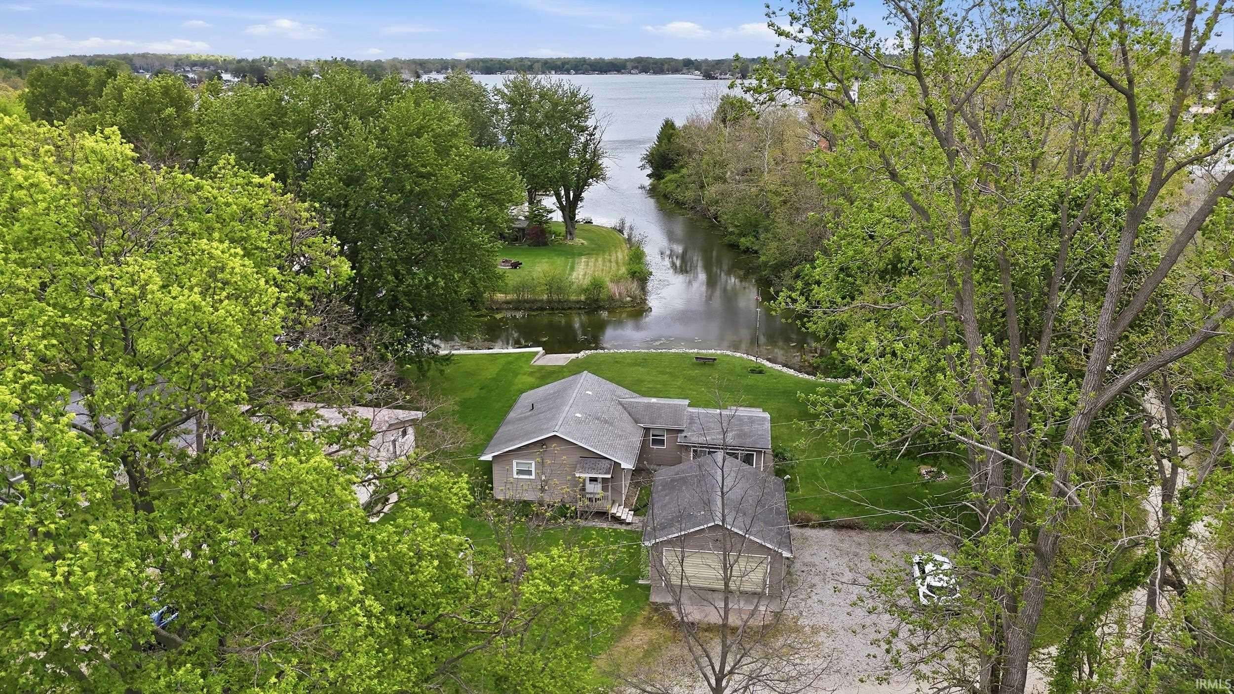151 Ems C27c LN, Warsaw, IN 46582-9076