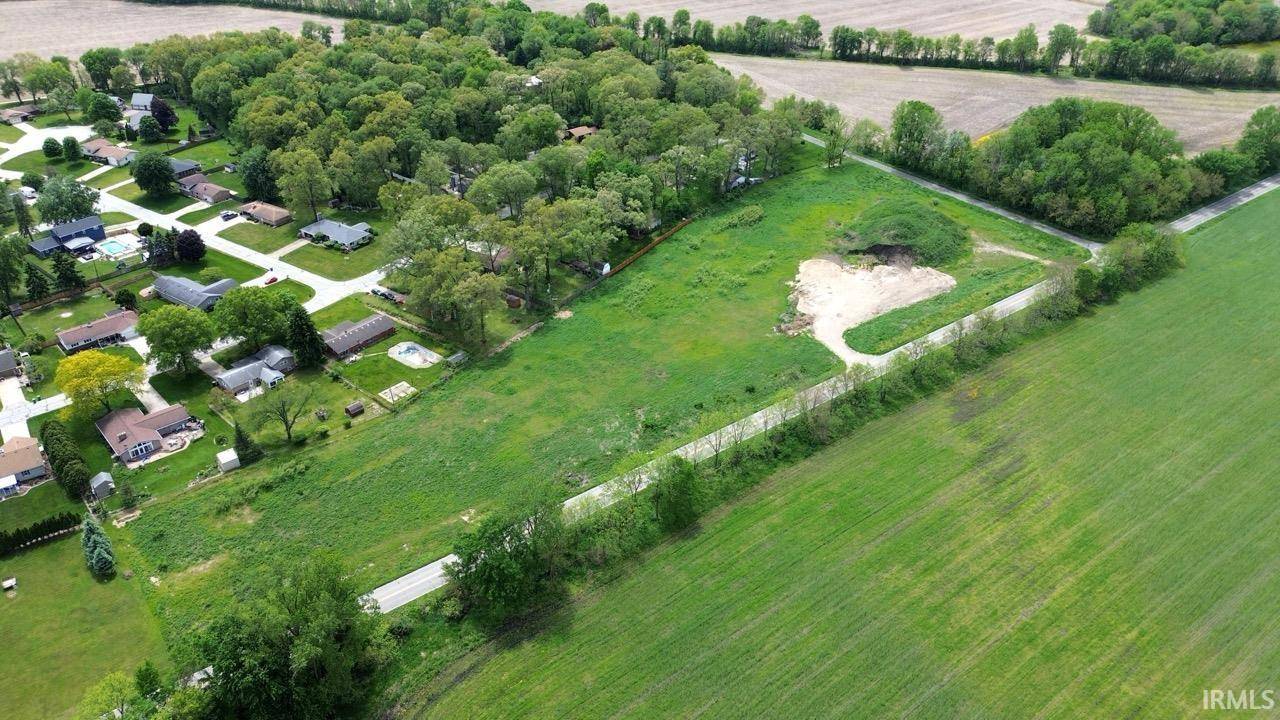 11296 Harrison RD, Osceola, IN 46561