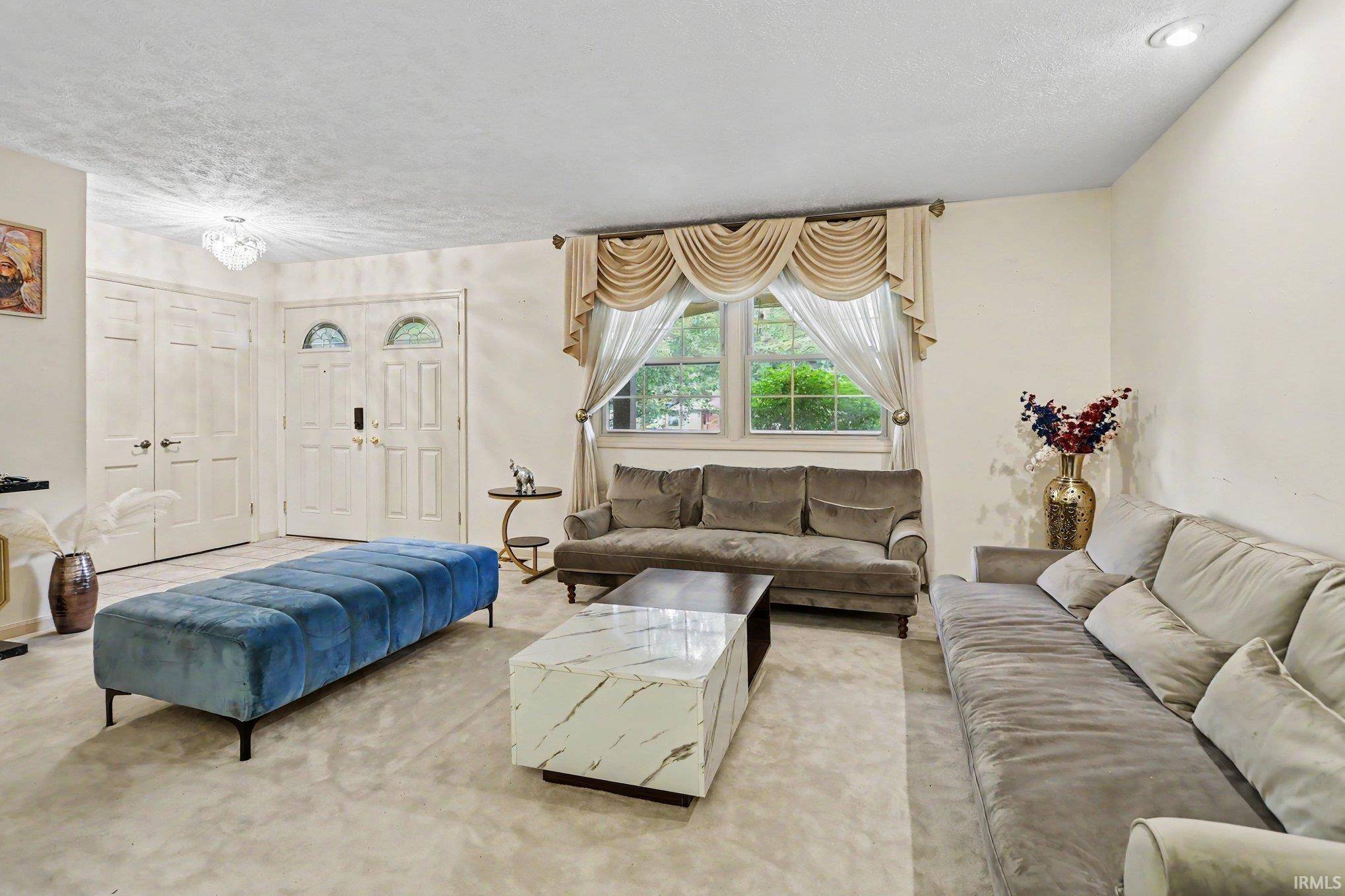 6227 York RD, South Bend, IN 46614-6315