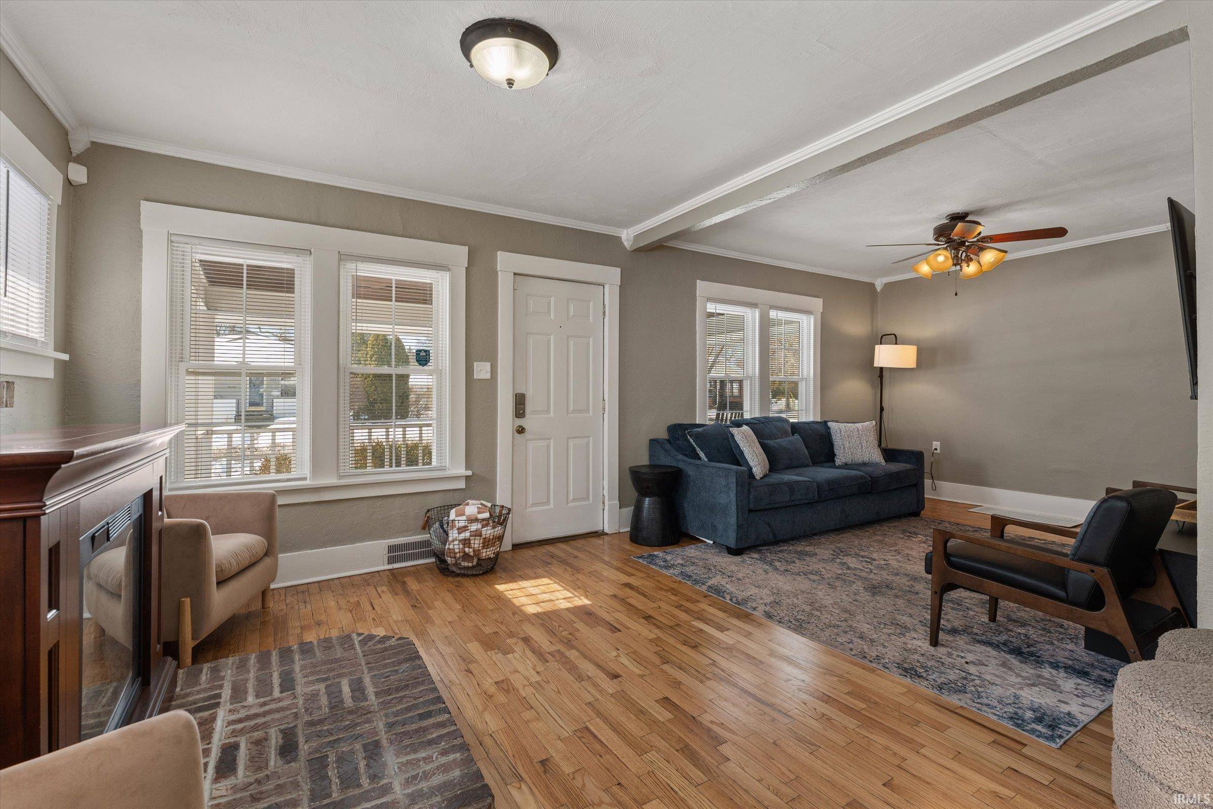 310 N Sunnyside ST, South Bend, IN 46617