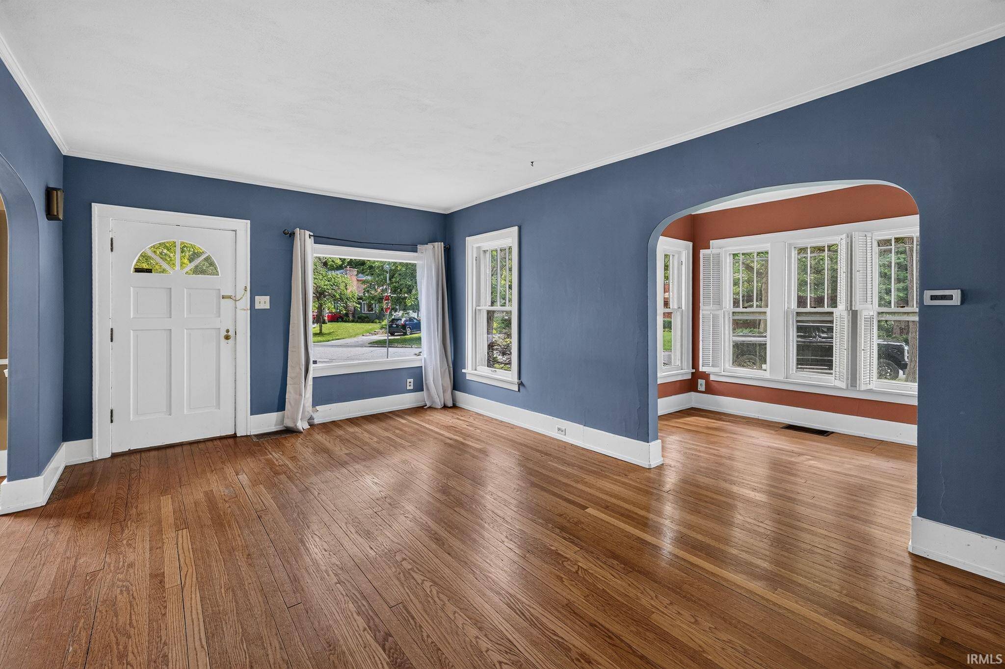 302 Ostemo PL, South Bend, IN 46617-1020