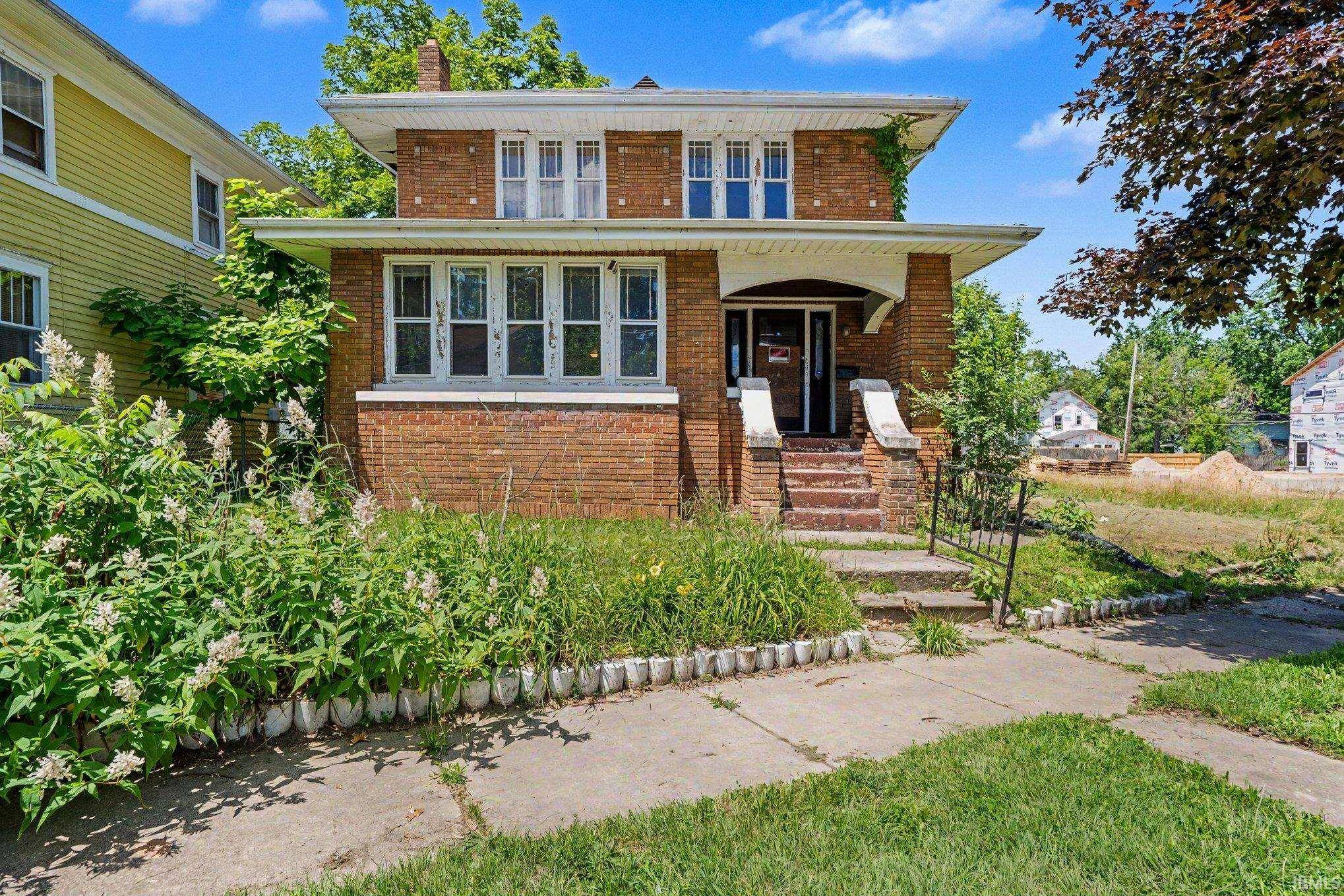 501 Blaine AVE, South Bend, IN 46616-1025