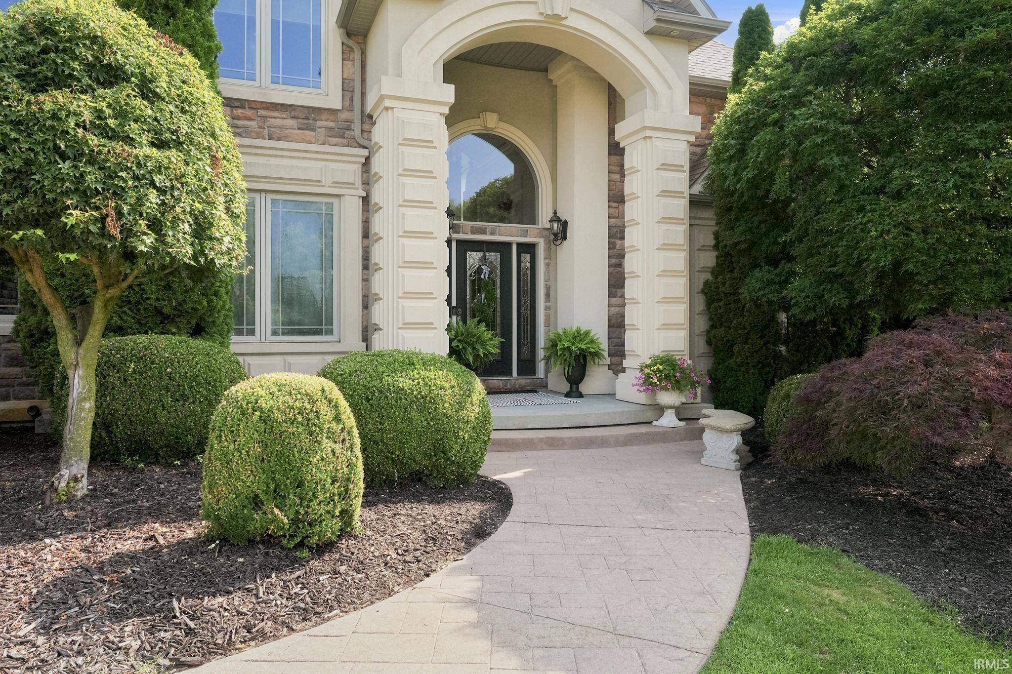 61960 Amber Meadows CT, Goshen, IN 46528