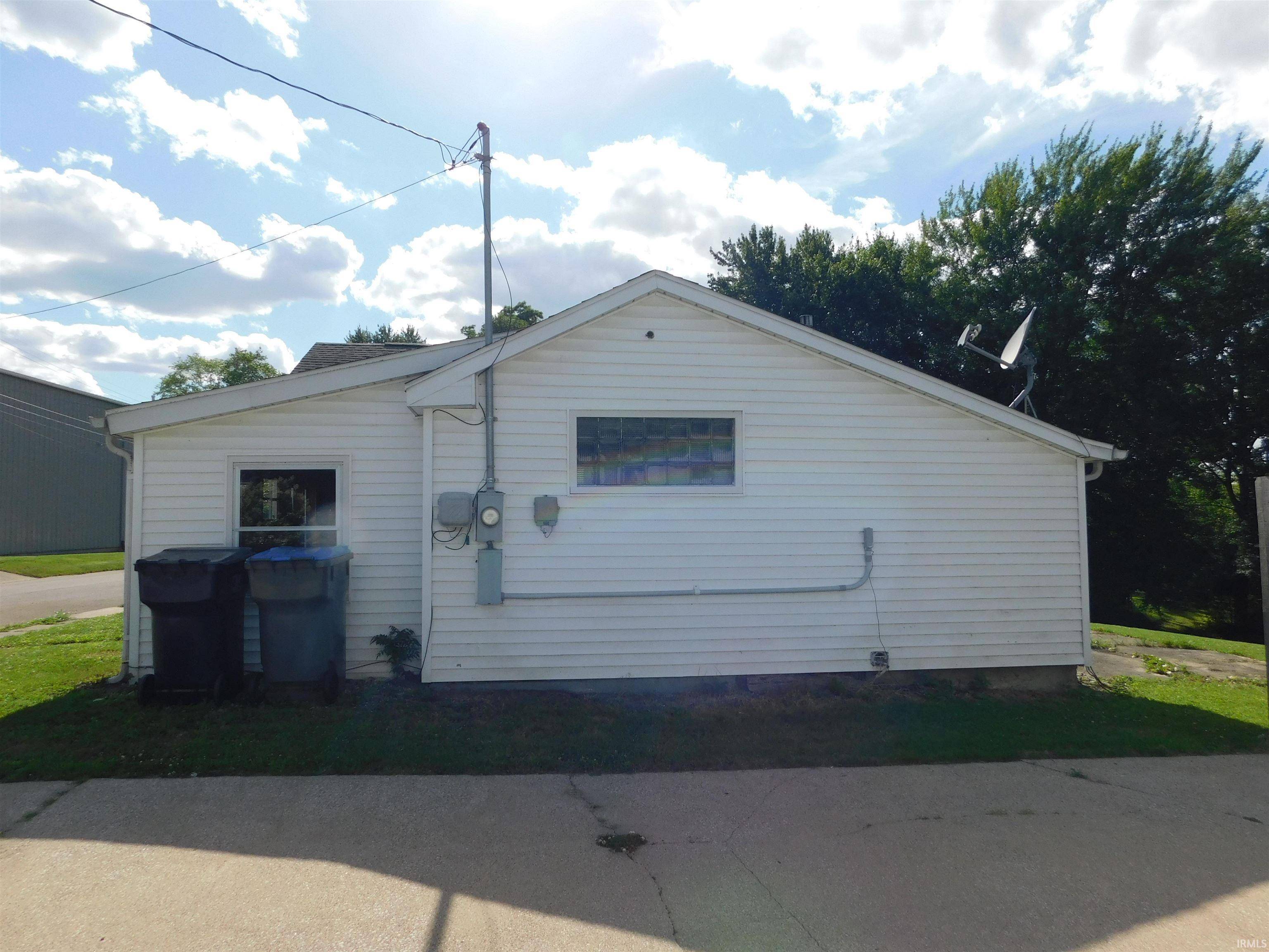 515 E Clark ST, Warsaw, IN 46580