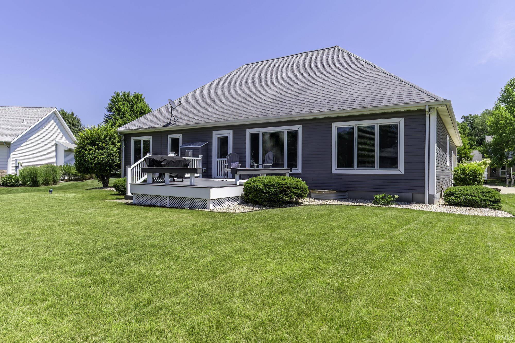 825 Lydia DR, Warsaw, IN 46582