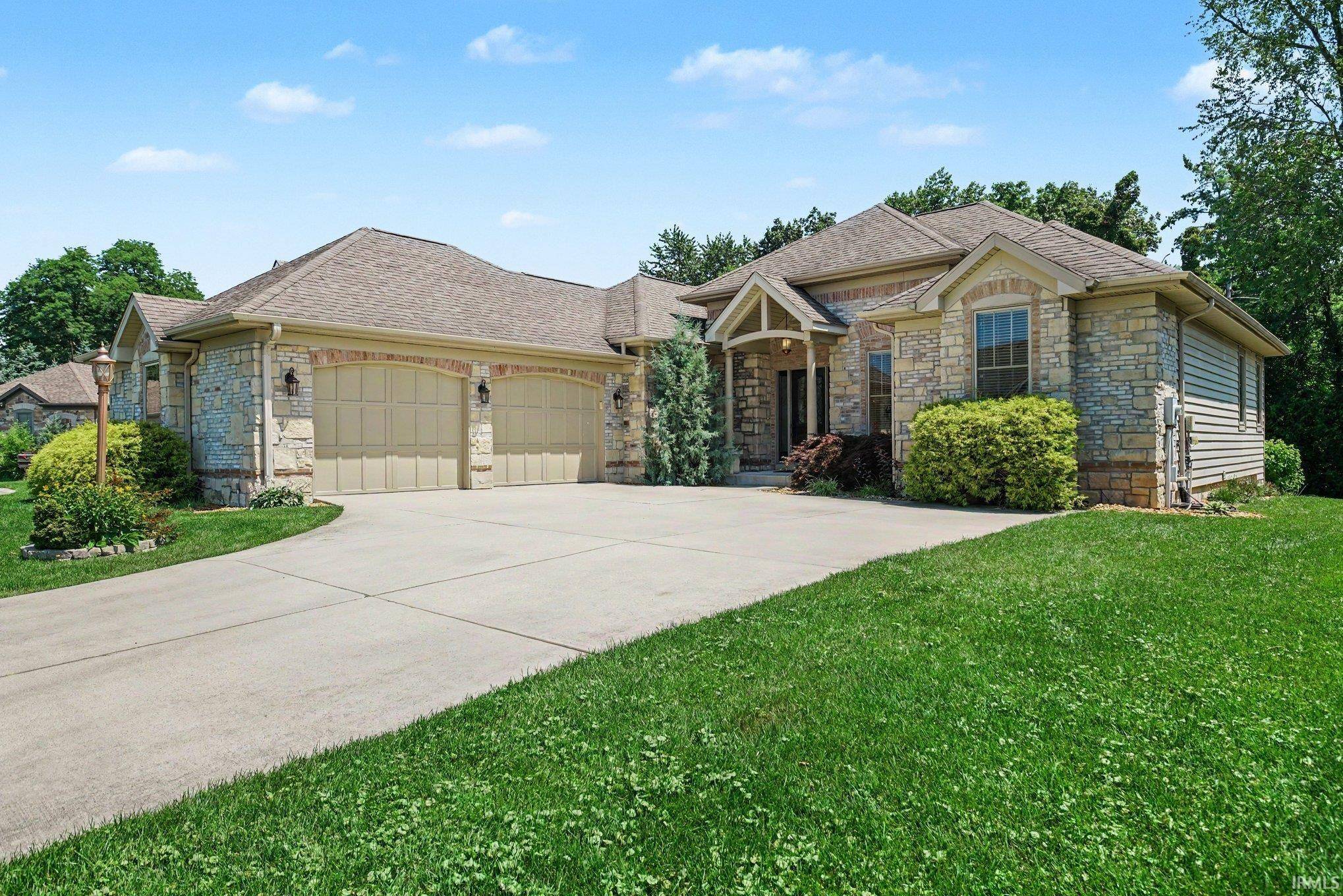 7514 Toscana CT, Granger, IN 46530
