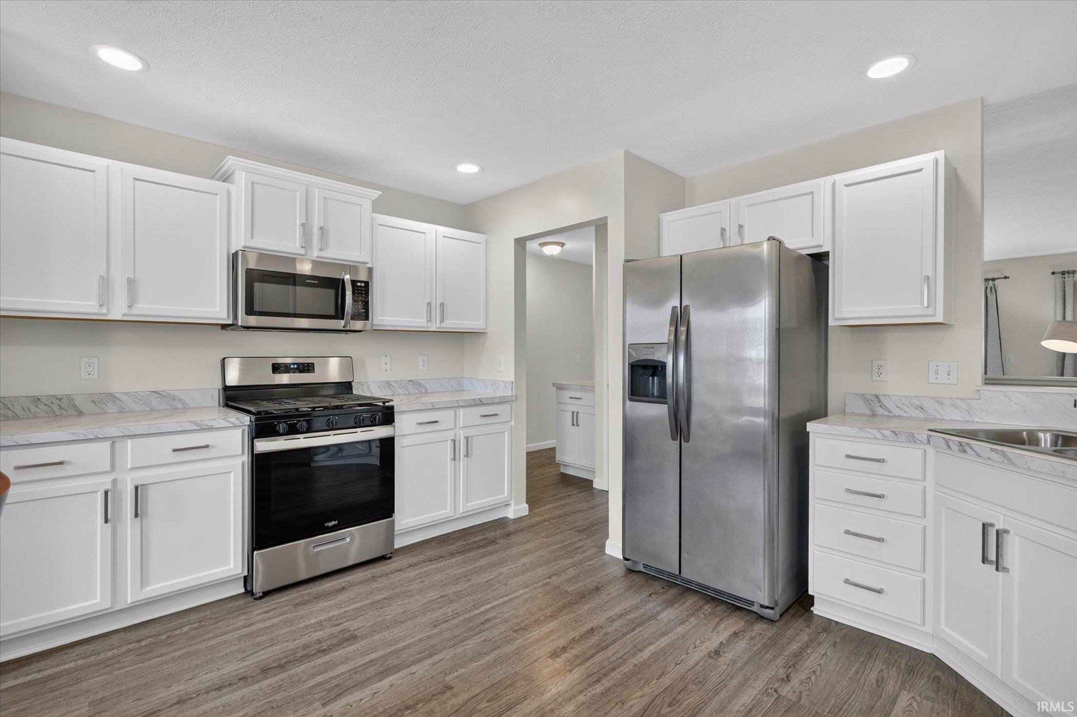 51740 Melwood CT, South Bend, IN 46628-9048