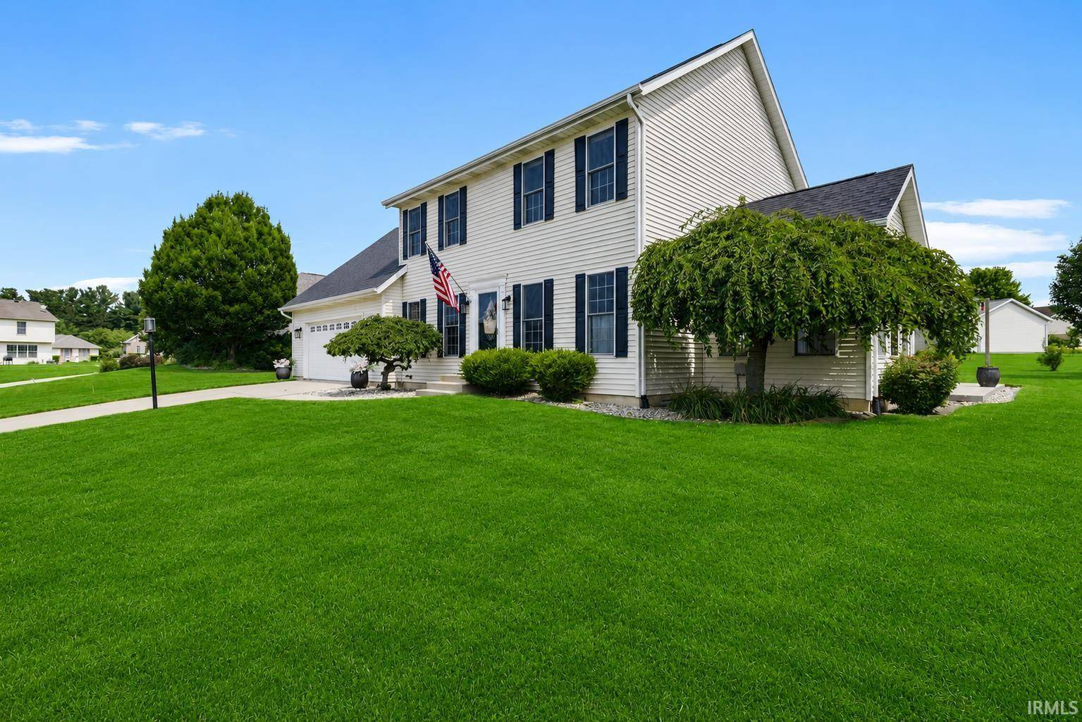 5682 Yellow Wood DR, South Bend, IN 46614
