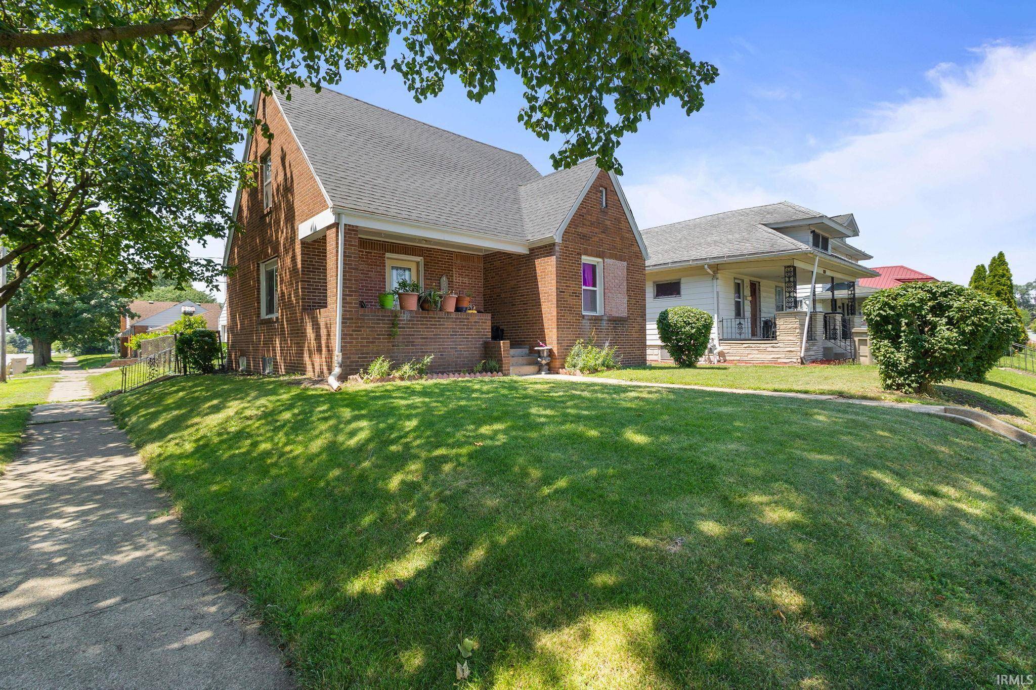 451 S Camden ST, South Bend, IN 46619-3001