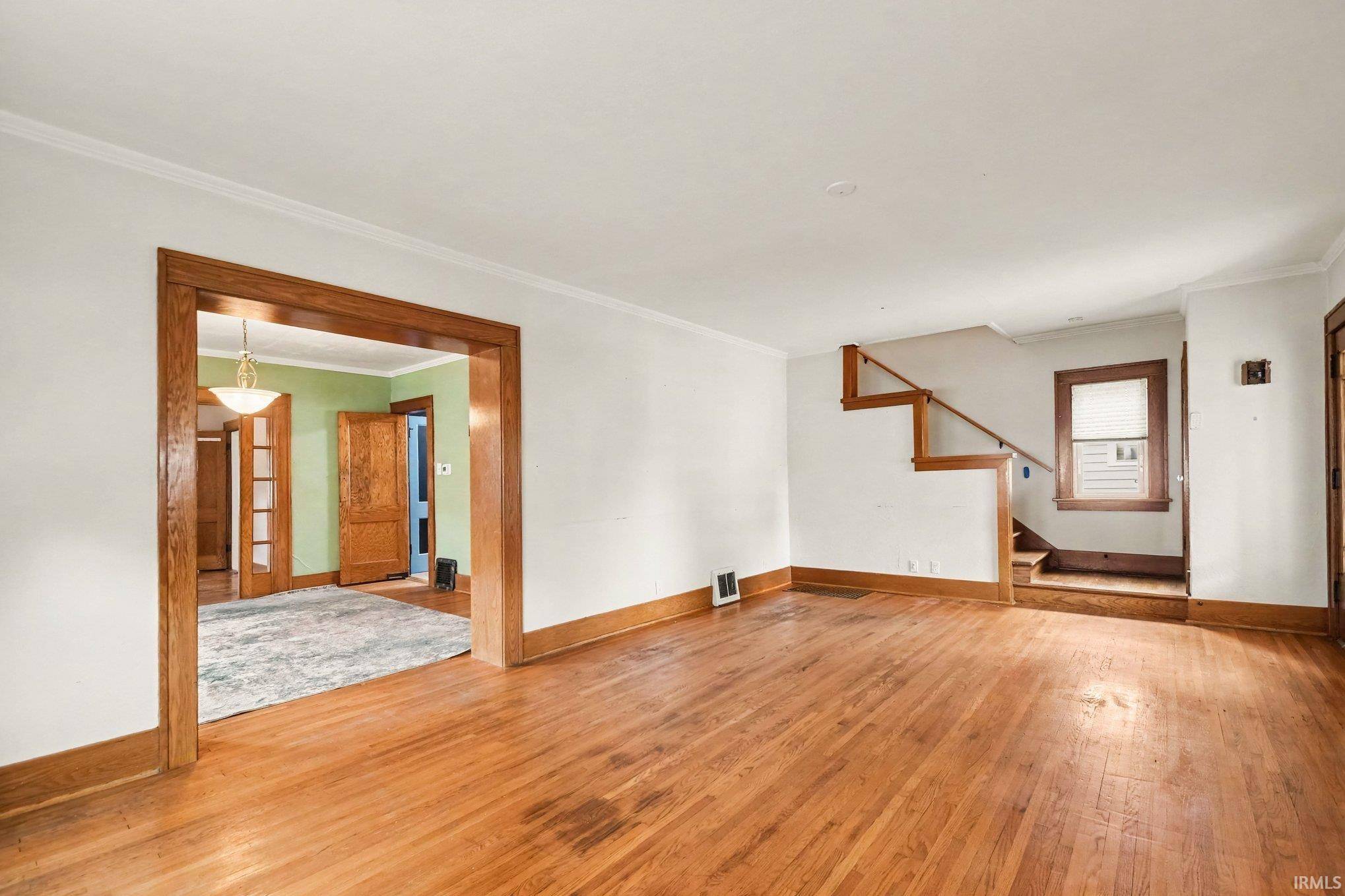 141 Gage AVE, Elkhart, IN 46516-4457