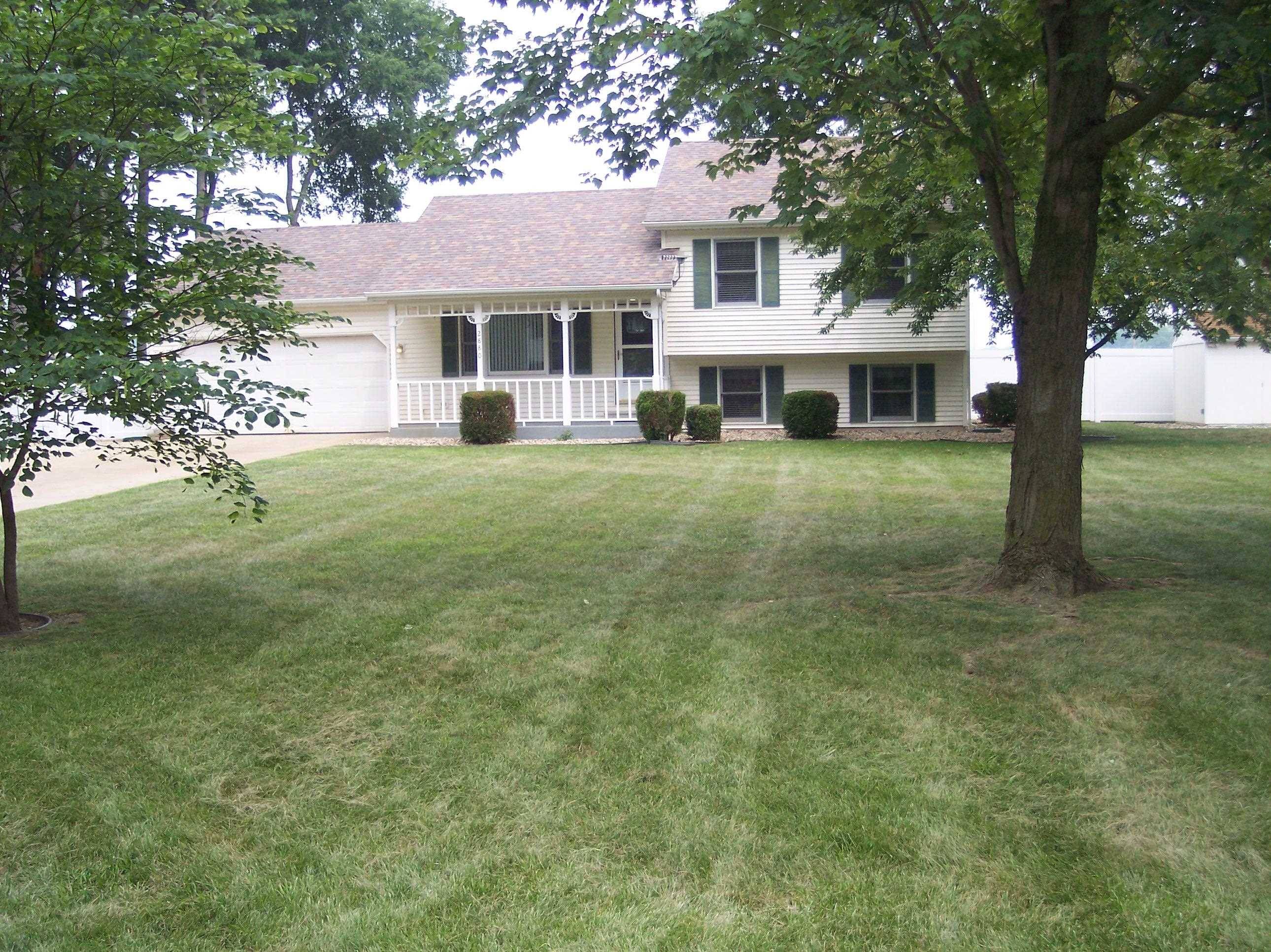 2880 E Evergreen DR, Warsaw, IN 46582