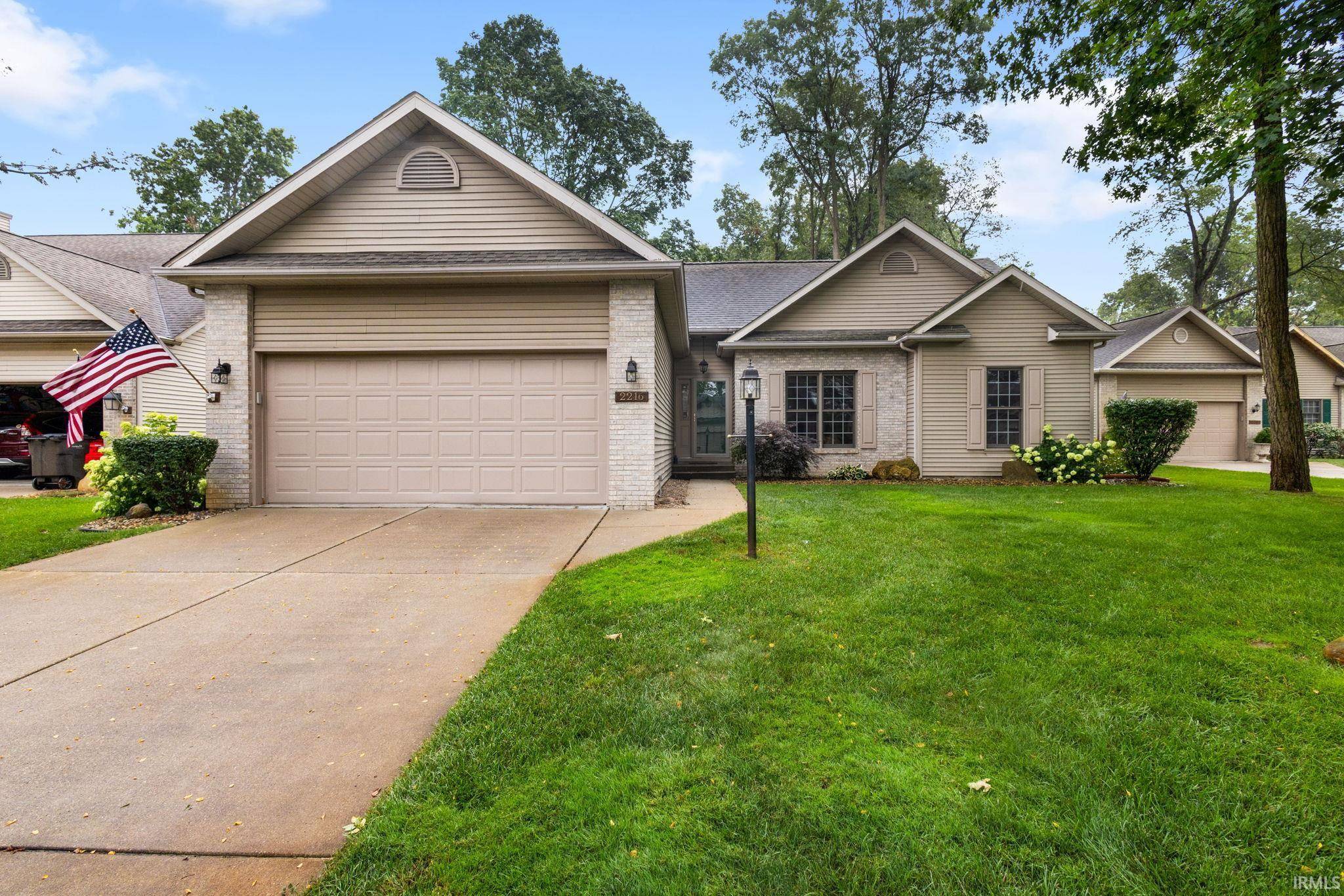 2216 Woodland CT, Elkhart, IN 46514