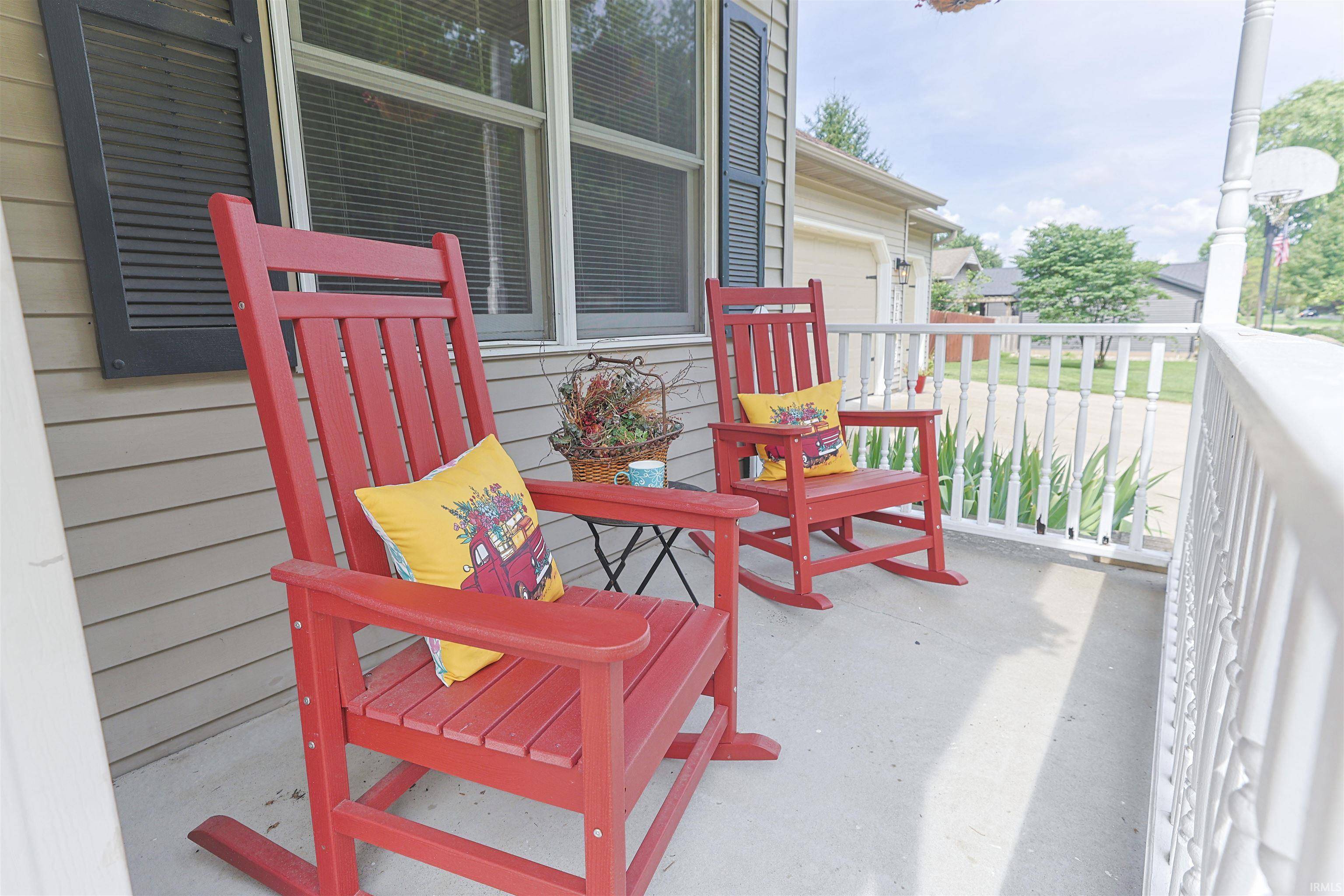 10333 Dunn RD, Osceola, IN 46561-9704