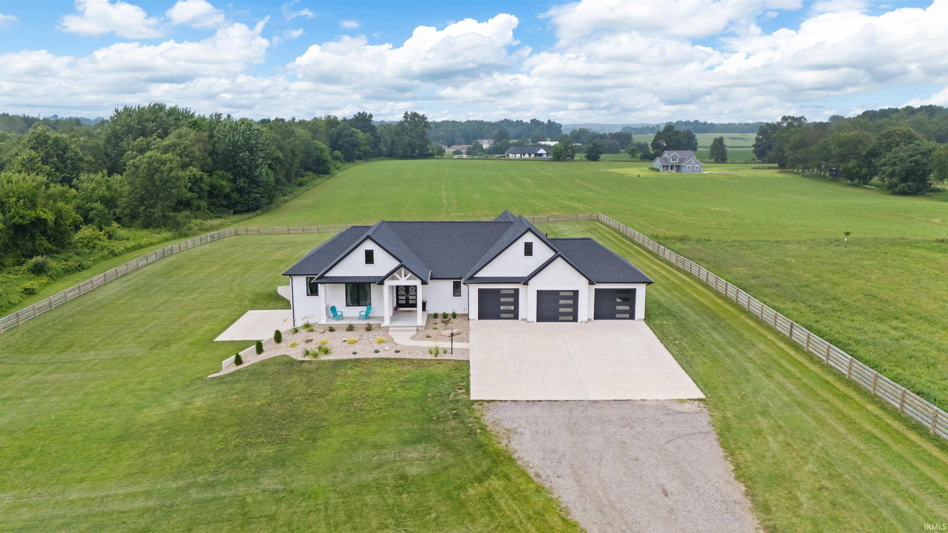 18239 County Road 28 ***, Goshen, IN 46528