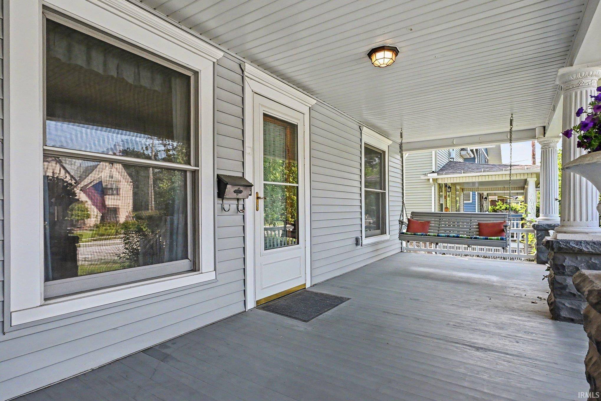 806 S 7th ST, Goshen, IN 46526