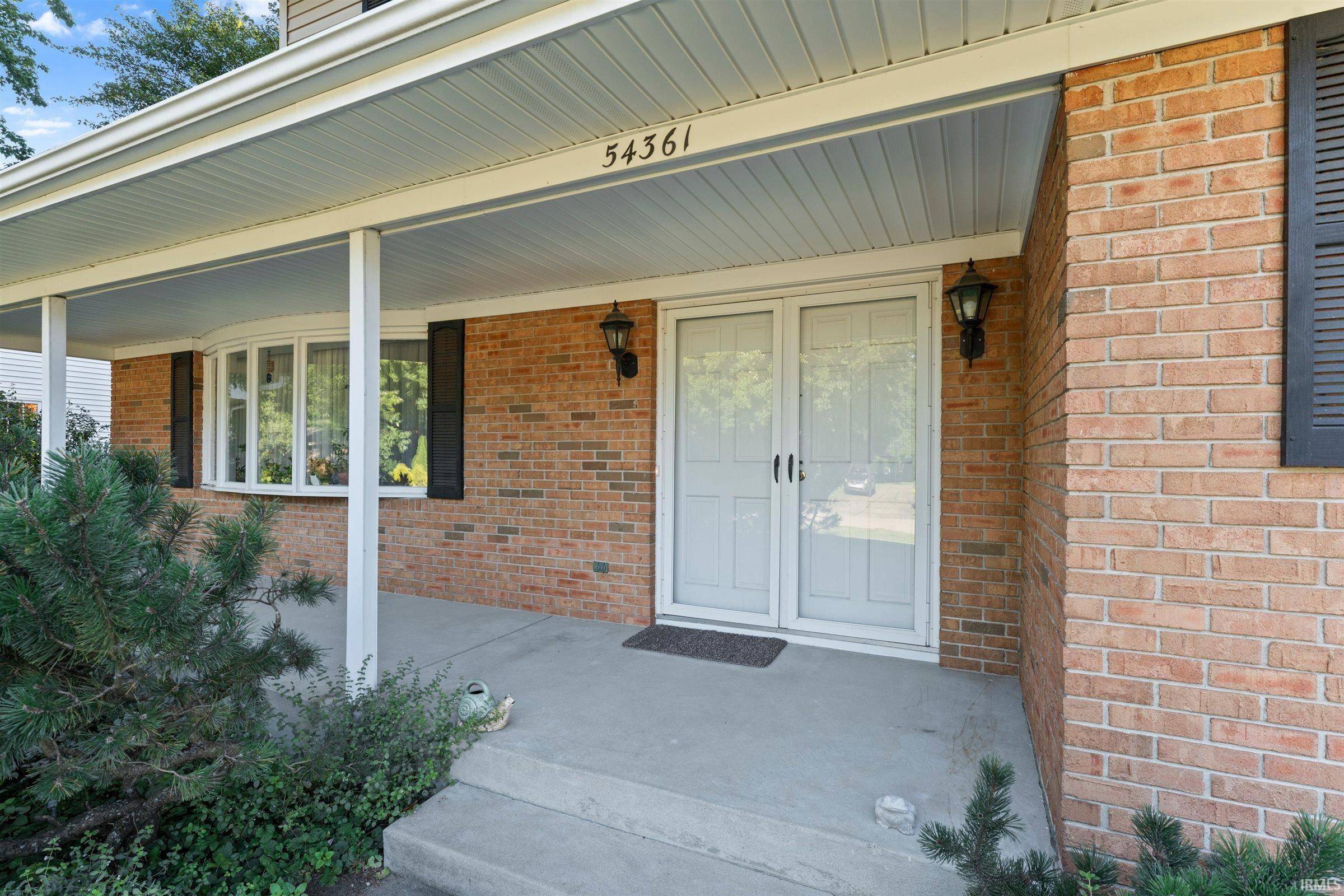 54361 Old Bedford TRL, Mishawaka, IN 46545