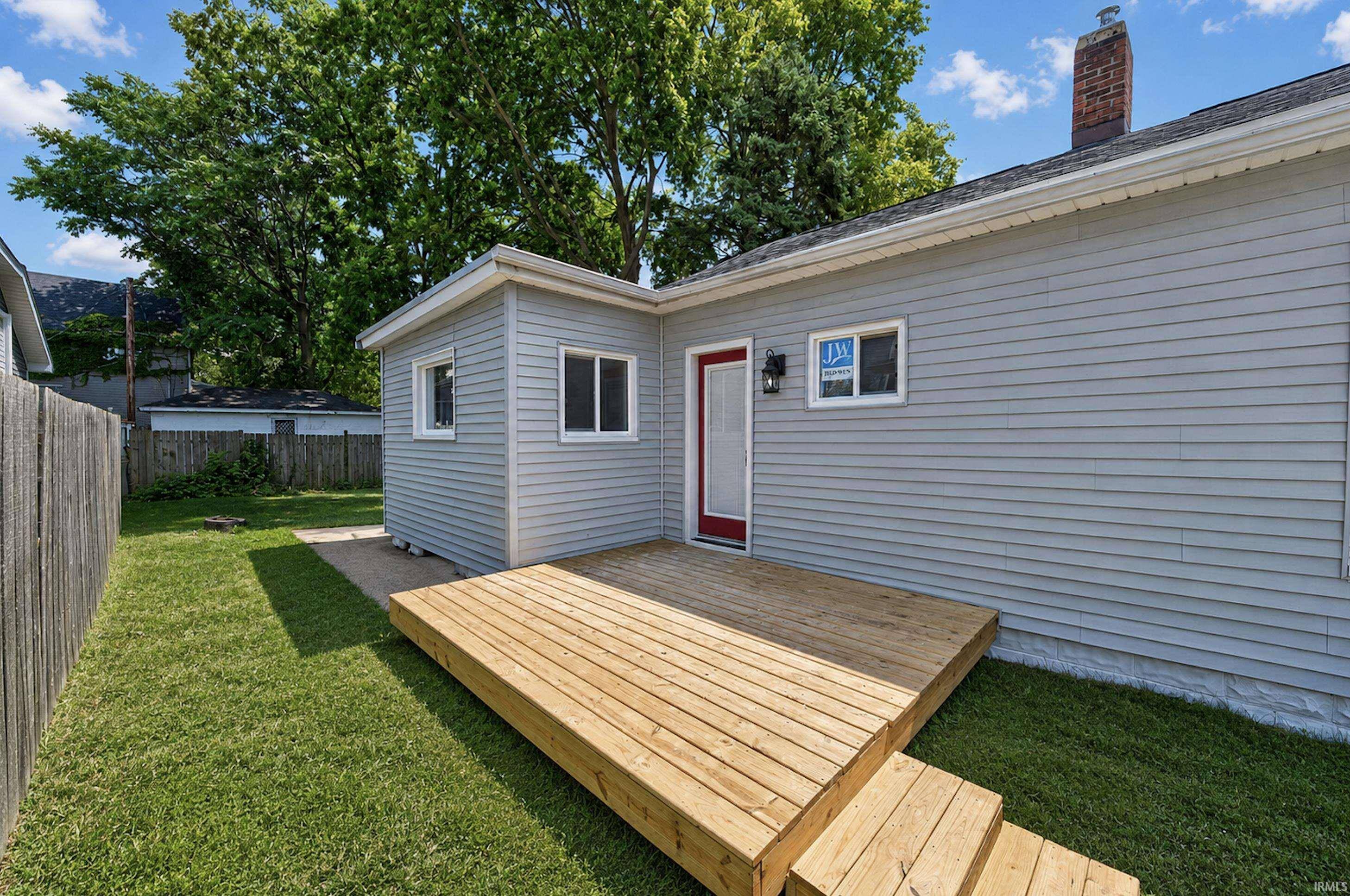 208 Union ST, Mishawaka, IN 46544-2250