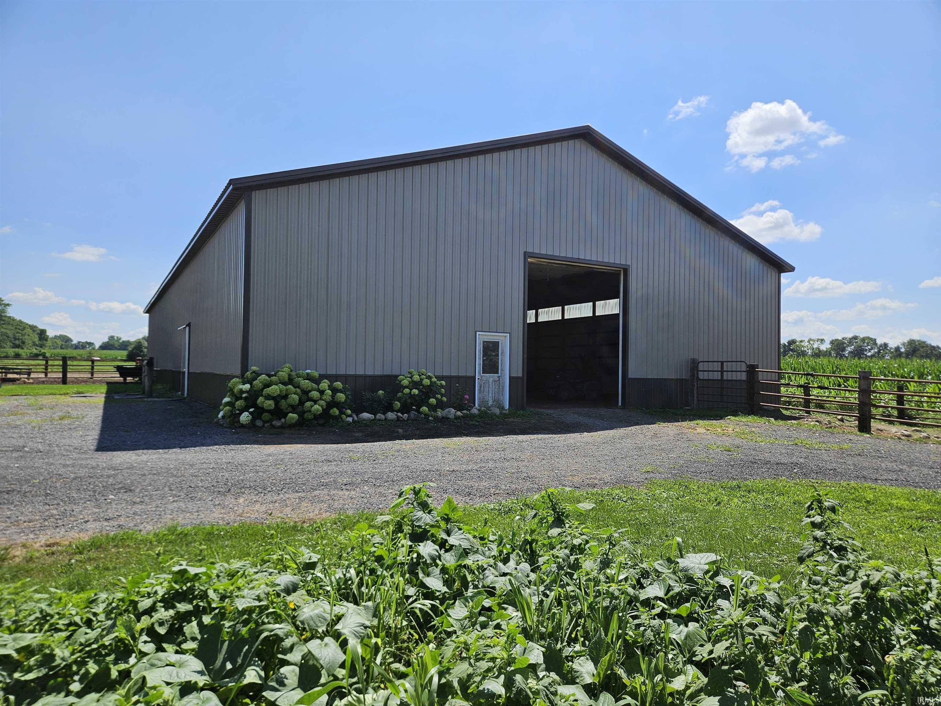 20516 County Road 36 ***, Goshen, IN 46526