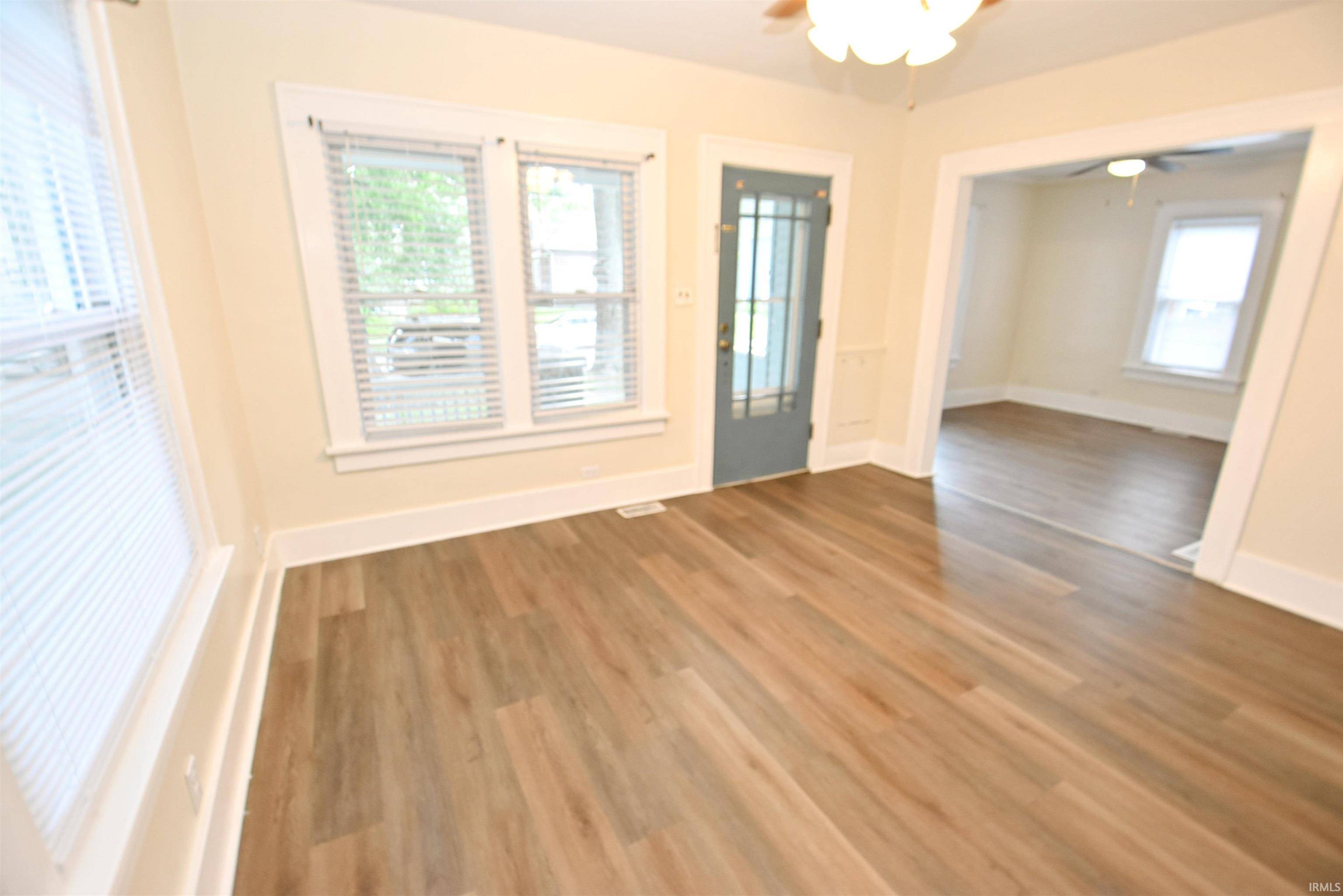 905 Altgeld ST, South Bend, IN 46614-1324