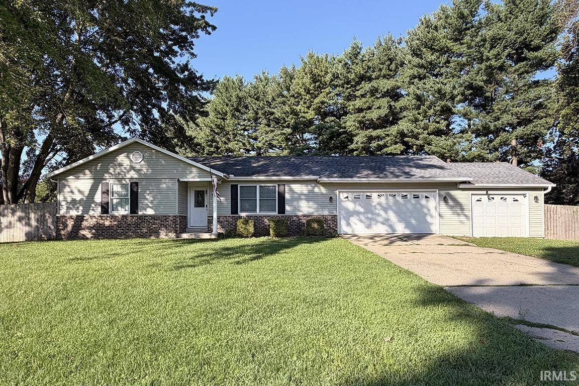 53537 Cleveland Estates DR, Elkhart, IN 46514-8952