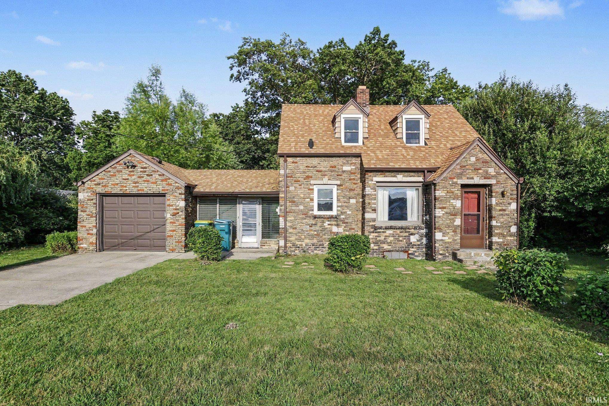 1610 N Byrkit ST, Mishawaka, IN 46545