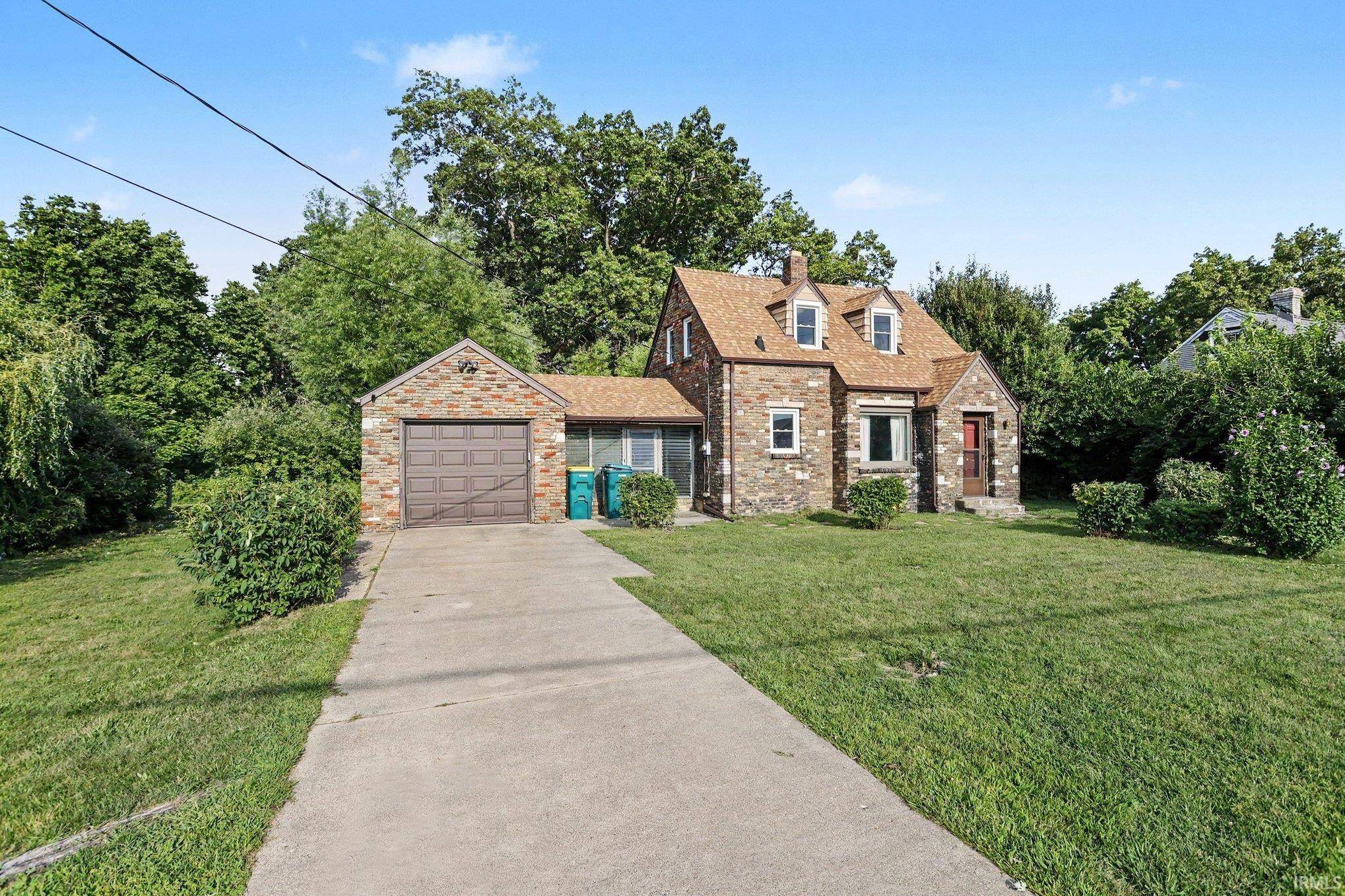 1610 N Byrkit ST, Mishawaka, IN 46545