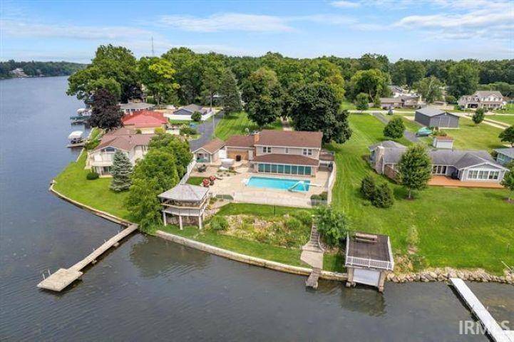 56411 Eastvue DR, Osceola, IN 46561