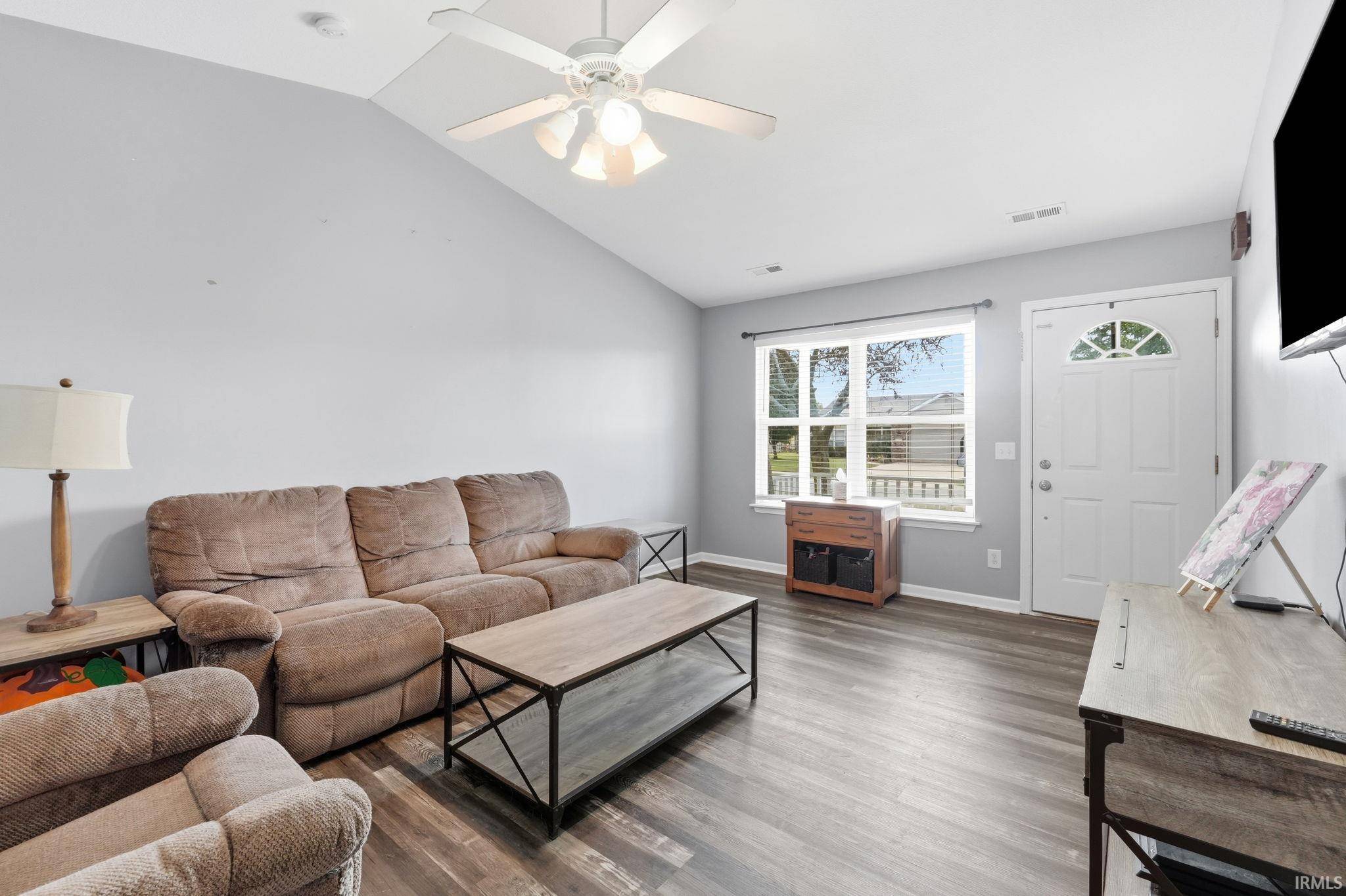 3224 Doe ST, Warsaw, IN 46582