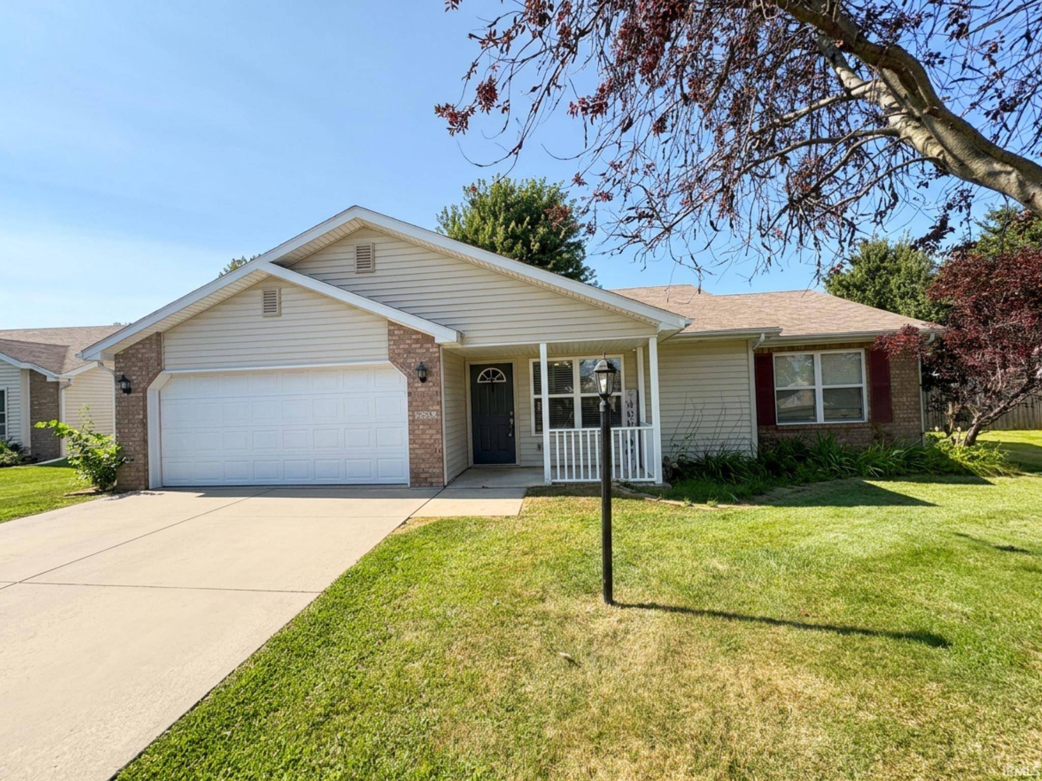 3224 Doe ST, Warsaw, IN 46582