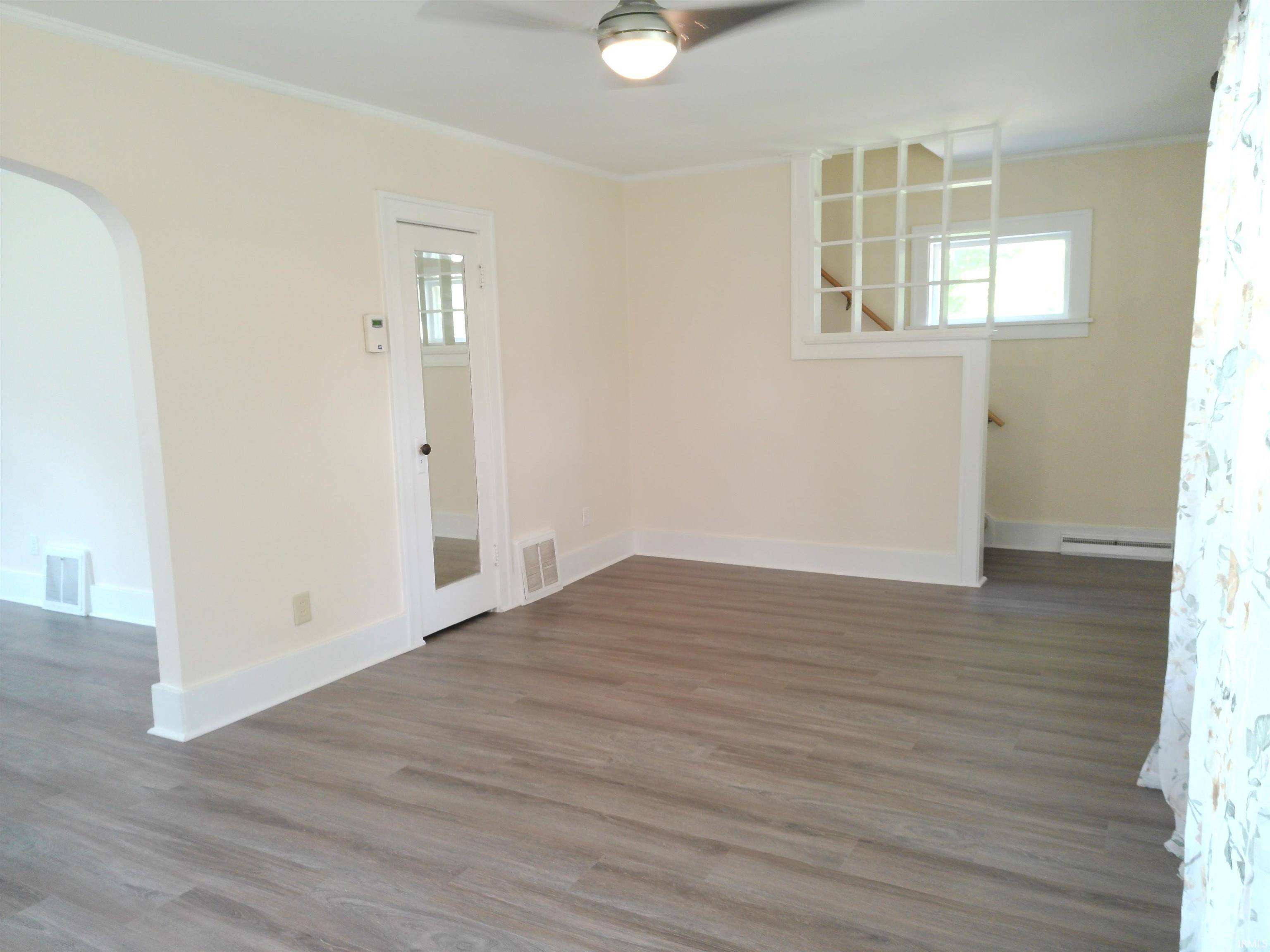 1325 S 32nd ST, South Bend, IN 46615-1909