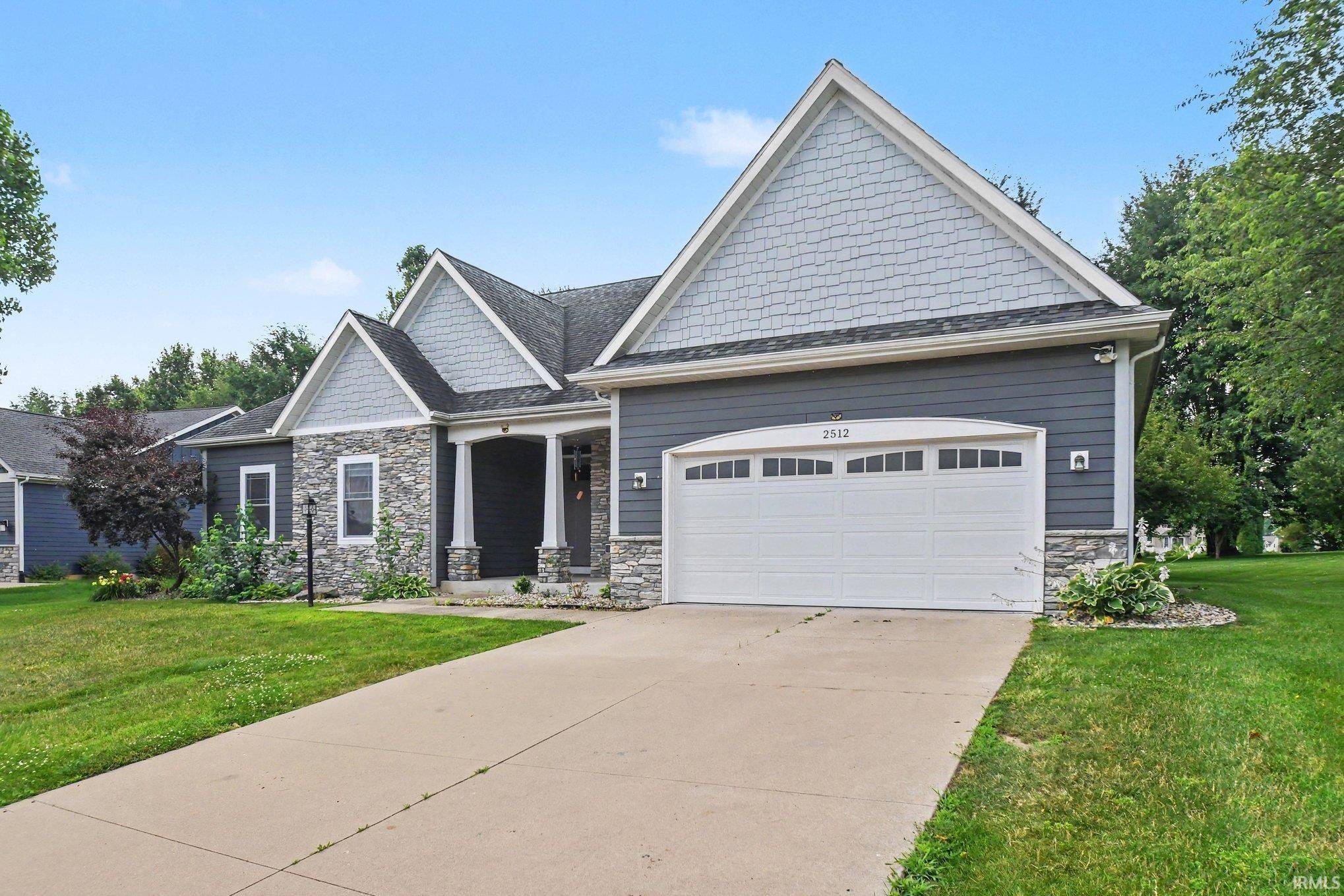 2512 Running Deer DR, South Bend, IN 46614